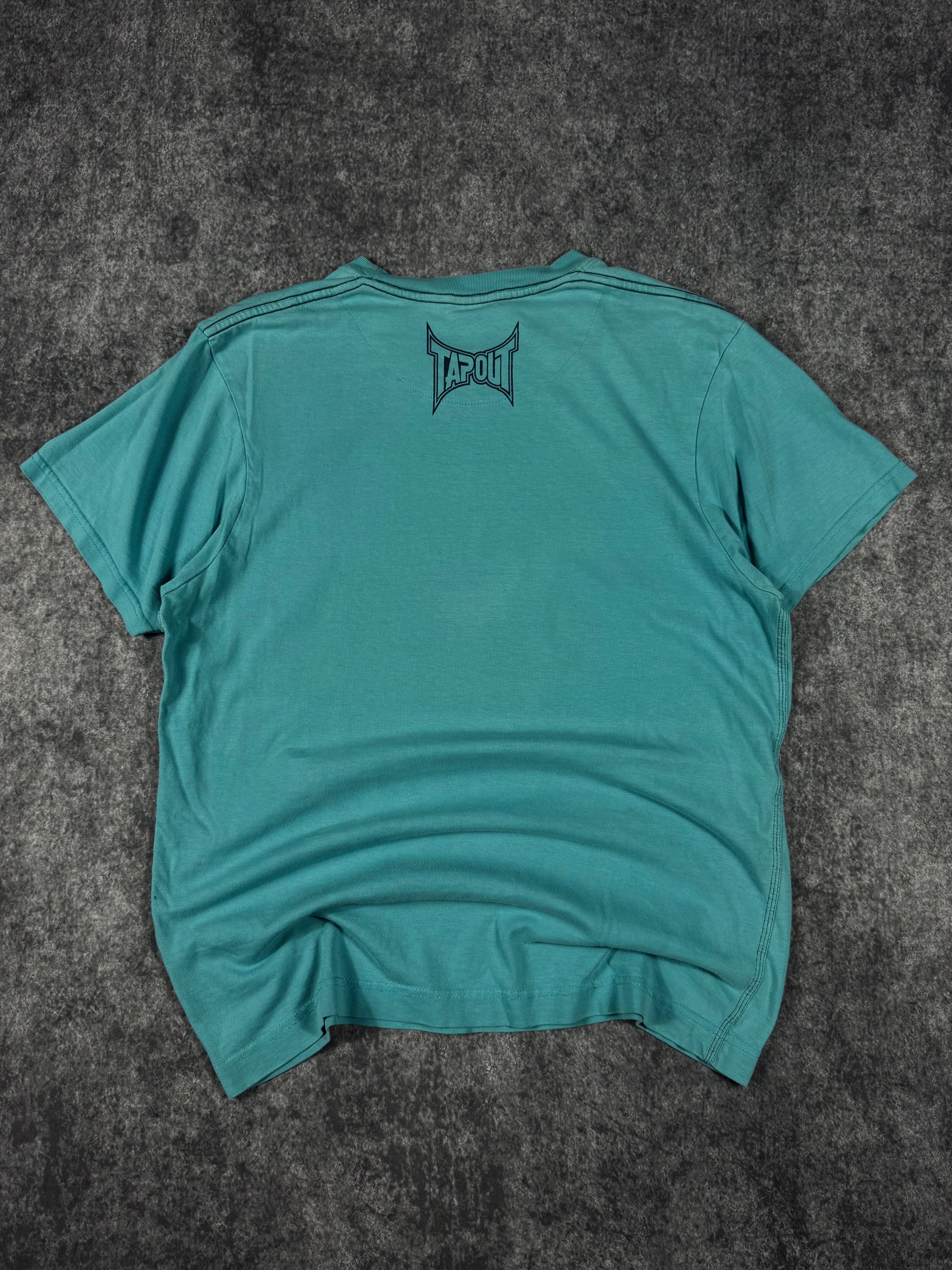 (rare) 2000s tapout shirt (M)