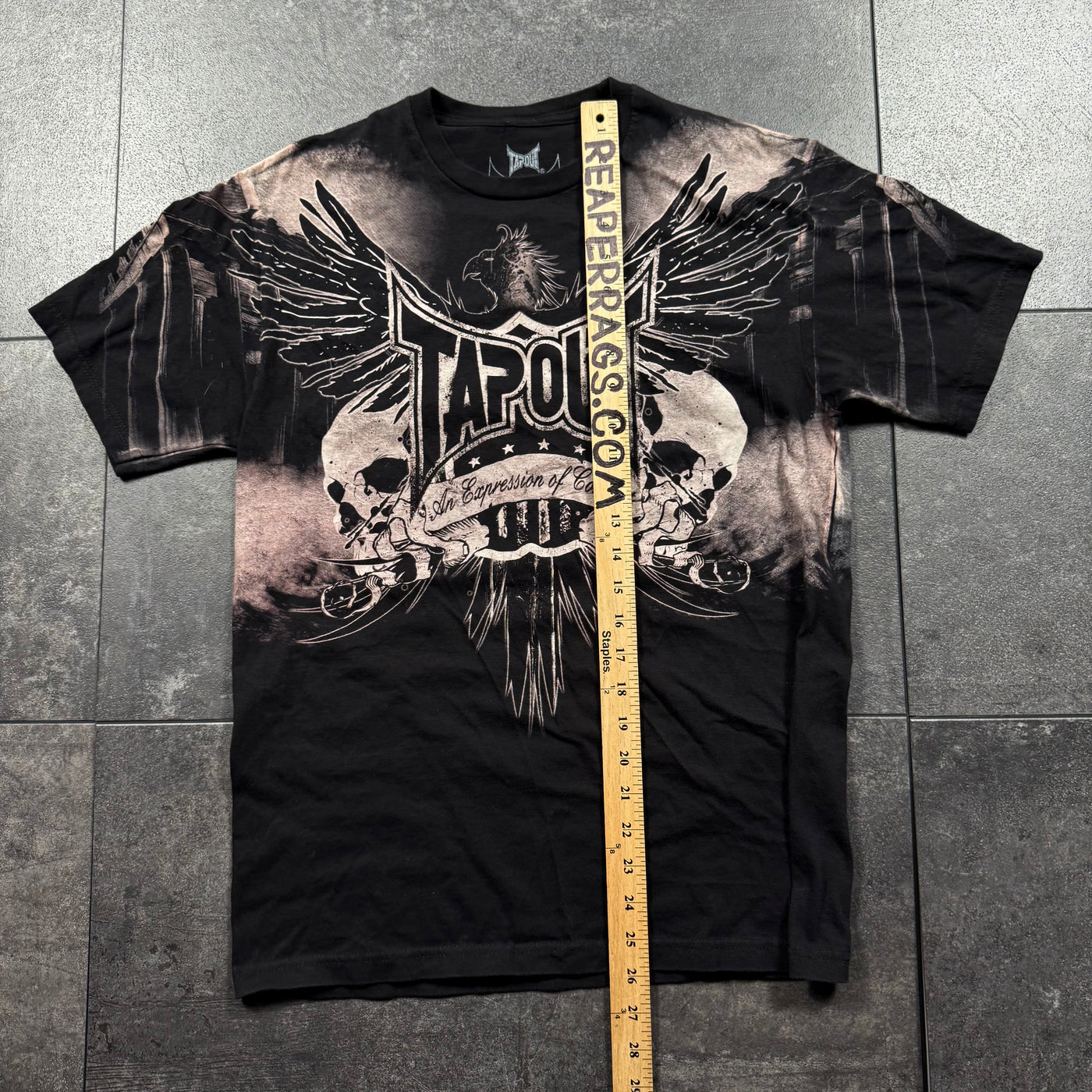 (rare) 2000s Tapout x Black Shirt (S)