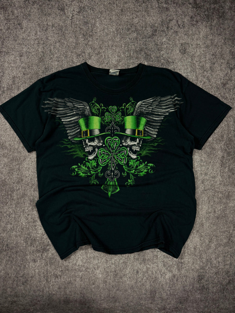 2000s winged skull shirt (L)