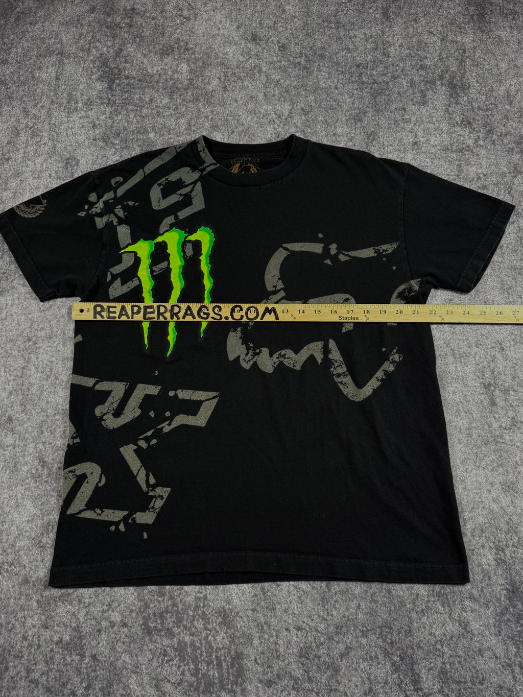 (rare) 2000s monster energy x fox racing shirt (L)