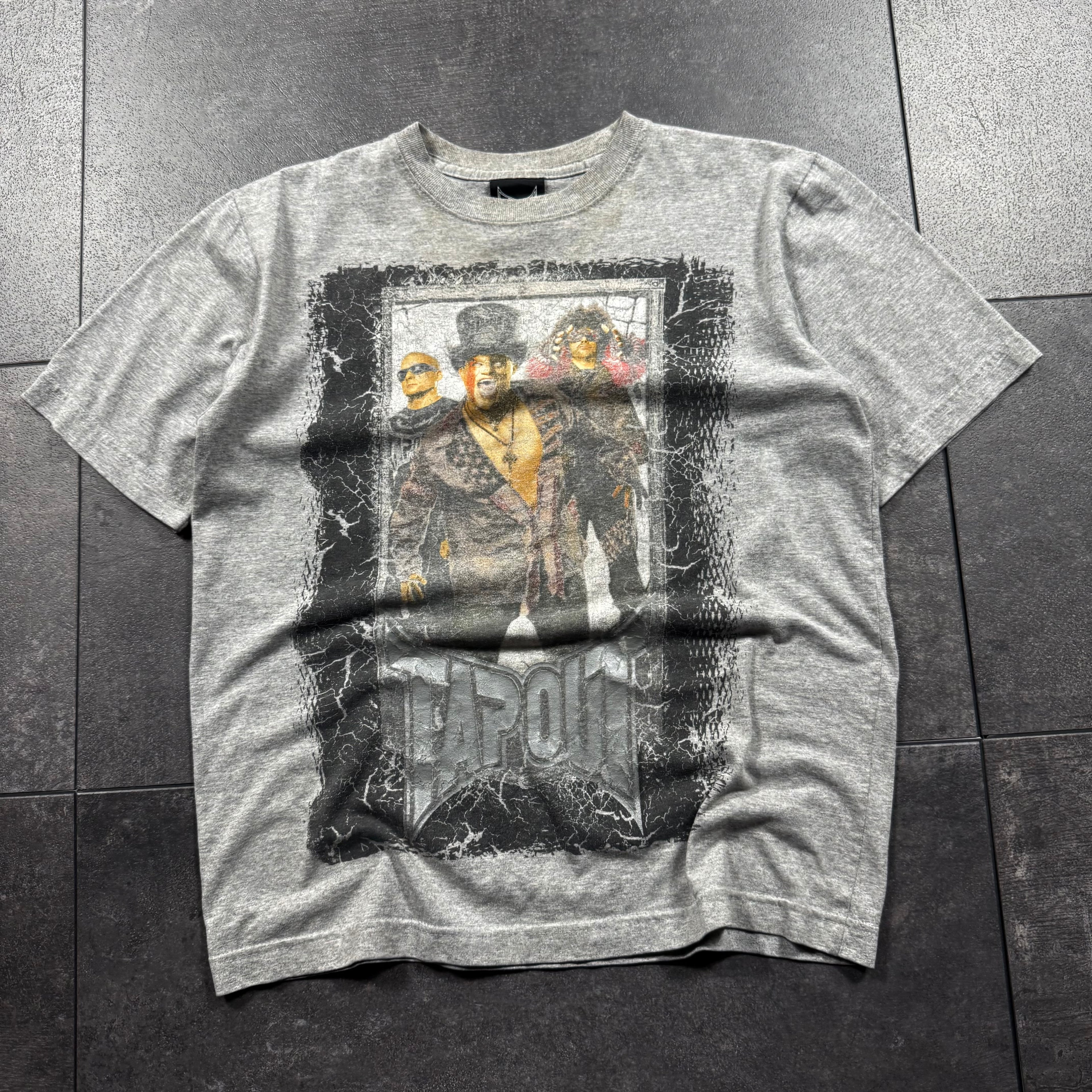 2000s Tapout Shirt (S)