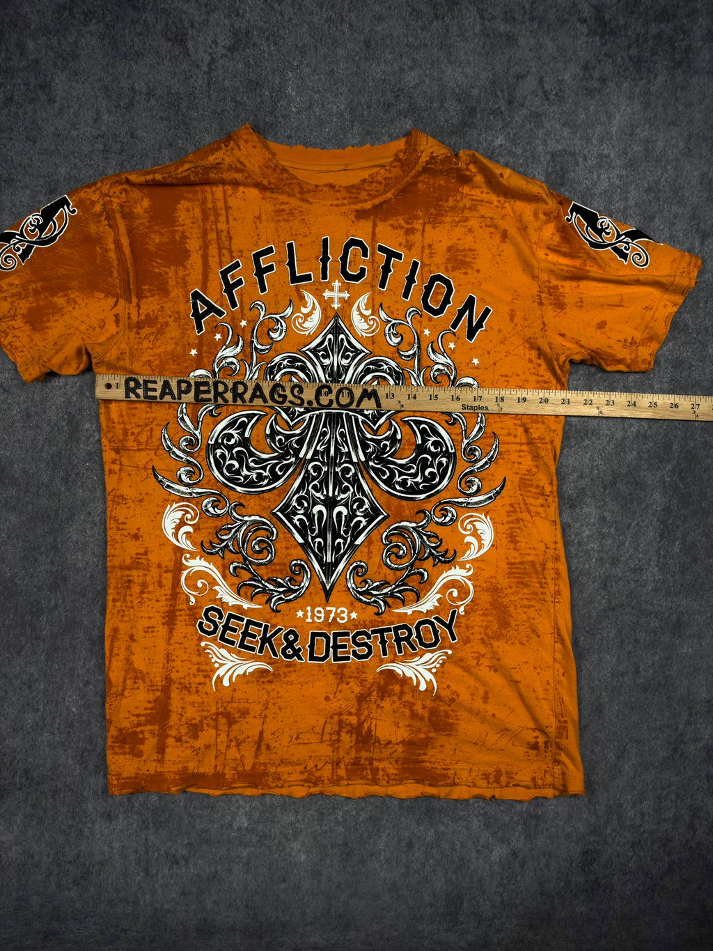 2000s AFFLICTION SHIRT (L)