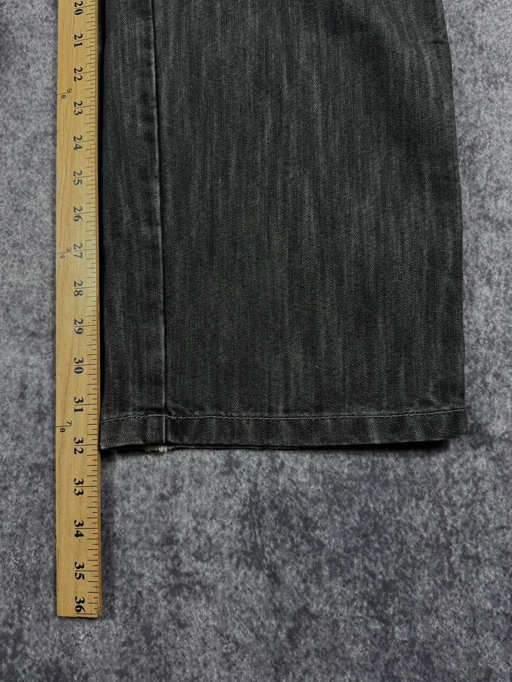 (rare) 2000s southpole brown tab jeans (36x32)