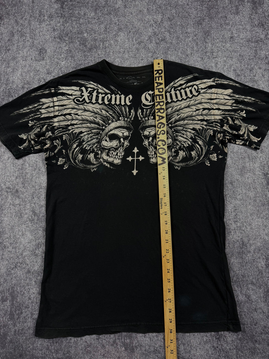 (rare) 2000s xtreme couture shirt (L)