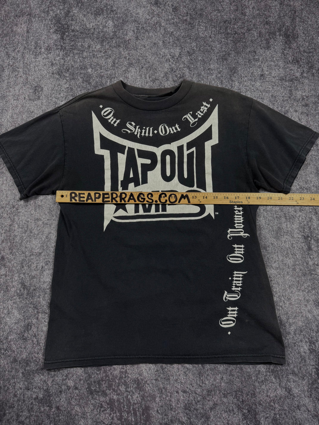 2000s tapout shirt (S)