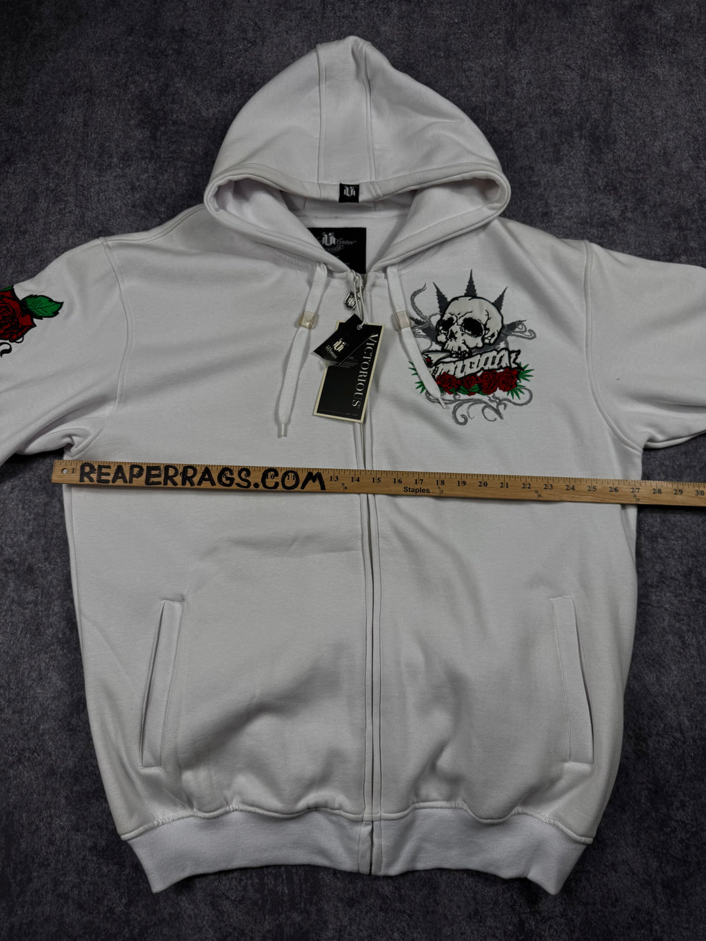 (rare) deadstock 2000s victorious hoodie (XL)
