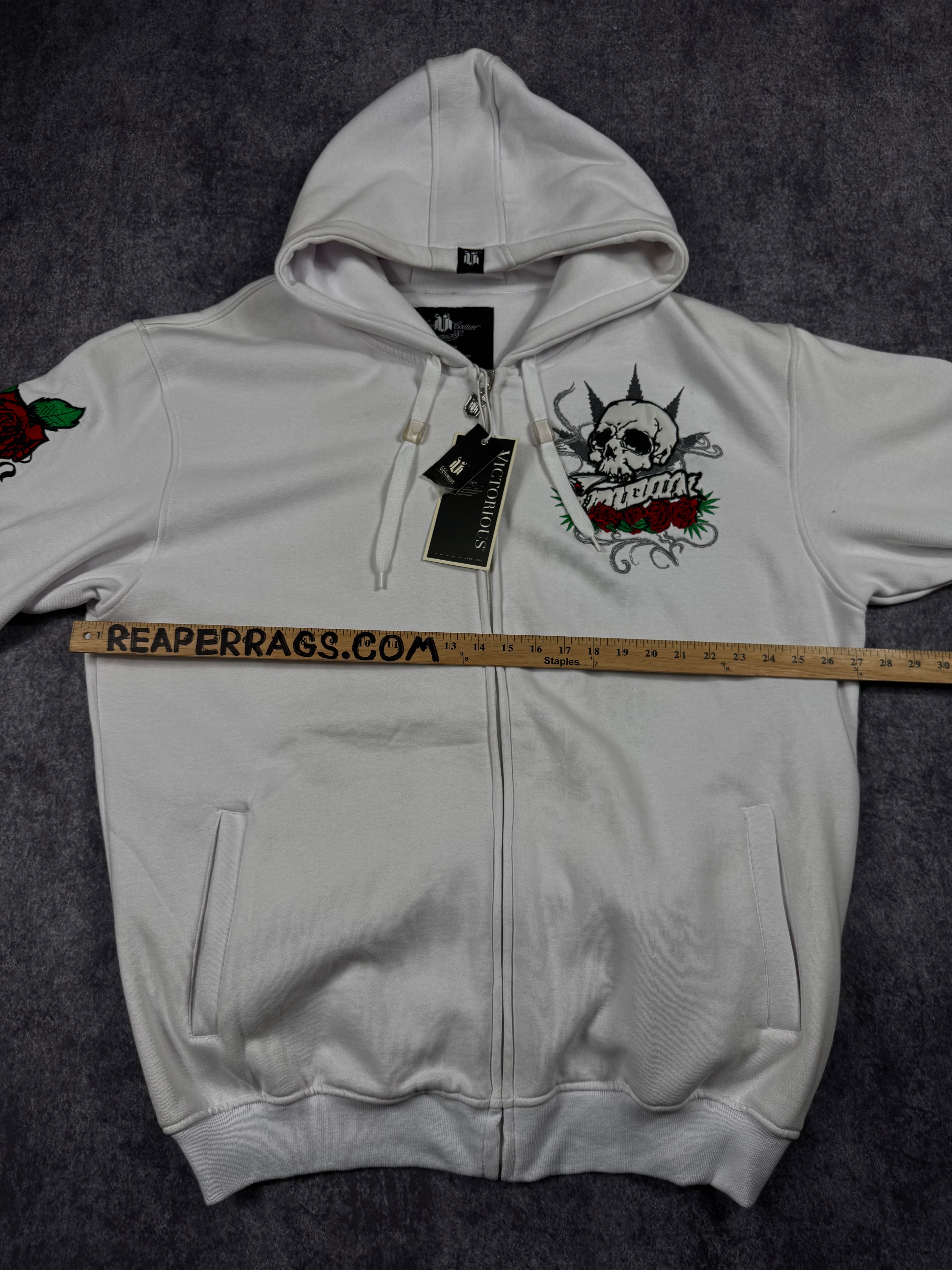 (rare) deadstock 2000s victorious hoodie (XL)
