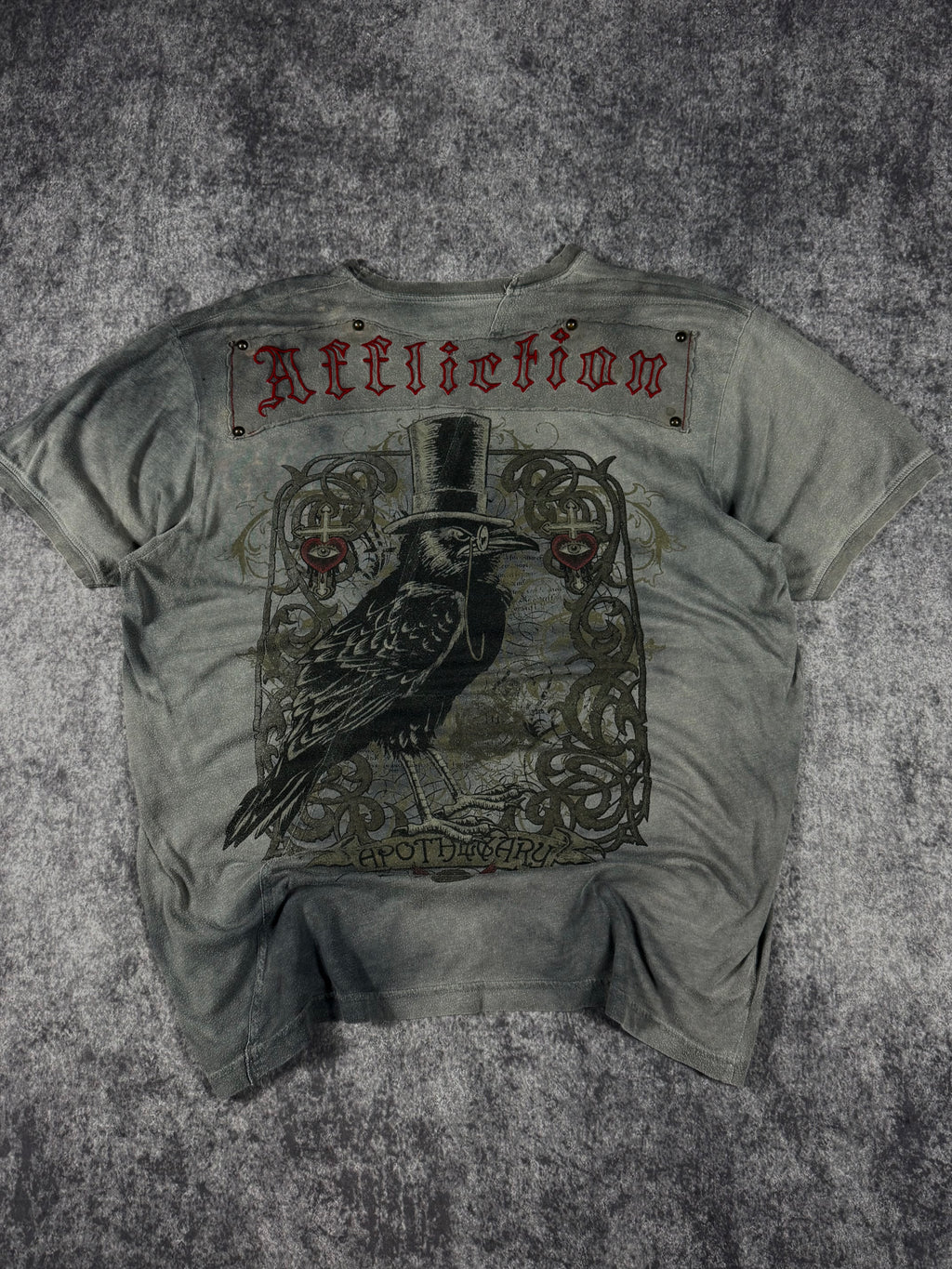 (rare) 2000s affliction shirt (L)