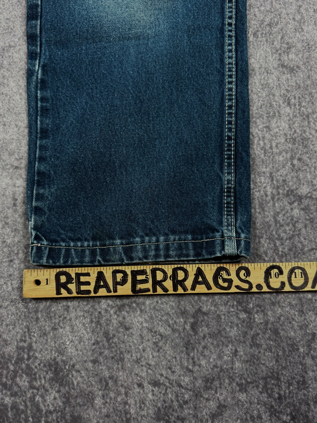 (rare) 2000s southpole red tab jeans (30x28)