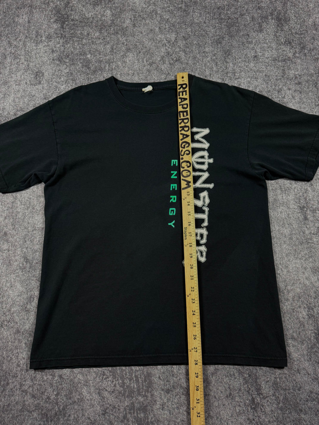 (rare) 2000s monster energy shirt (L)