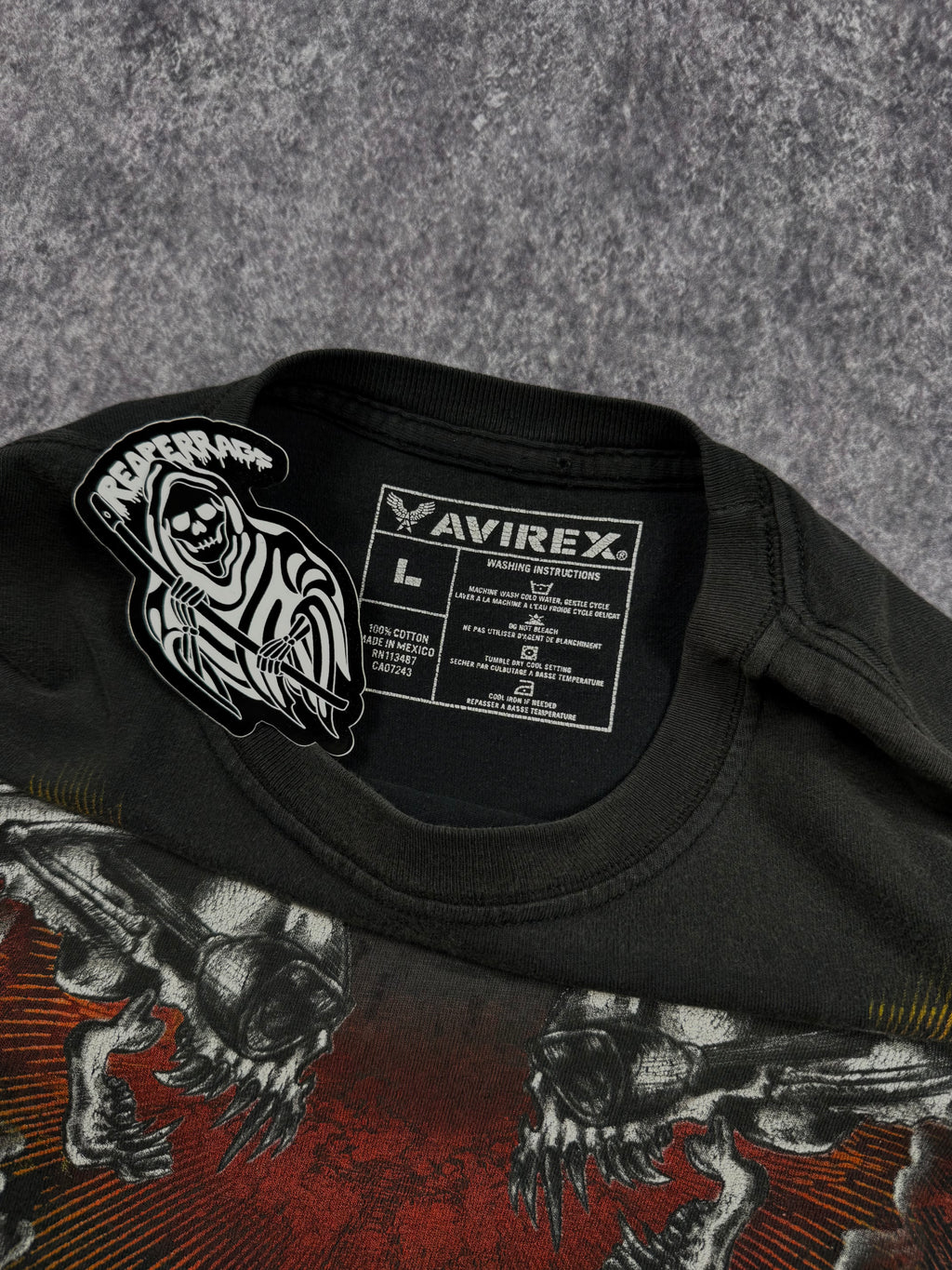 (rare) 2000s avirex shirt (L)