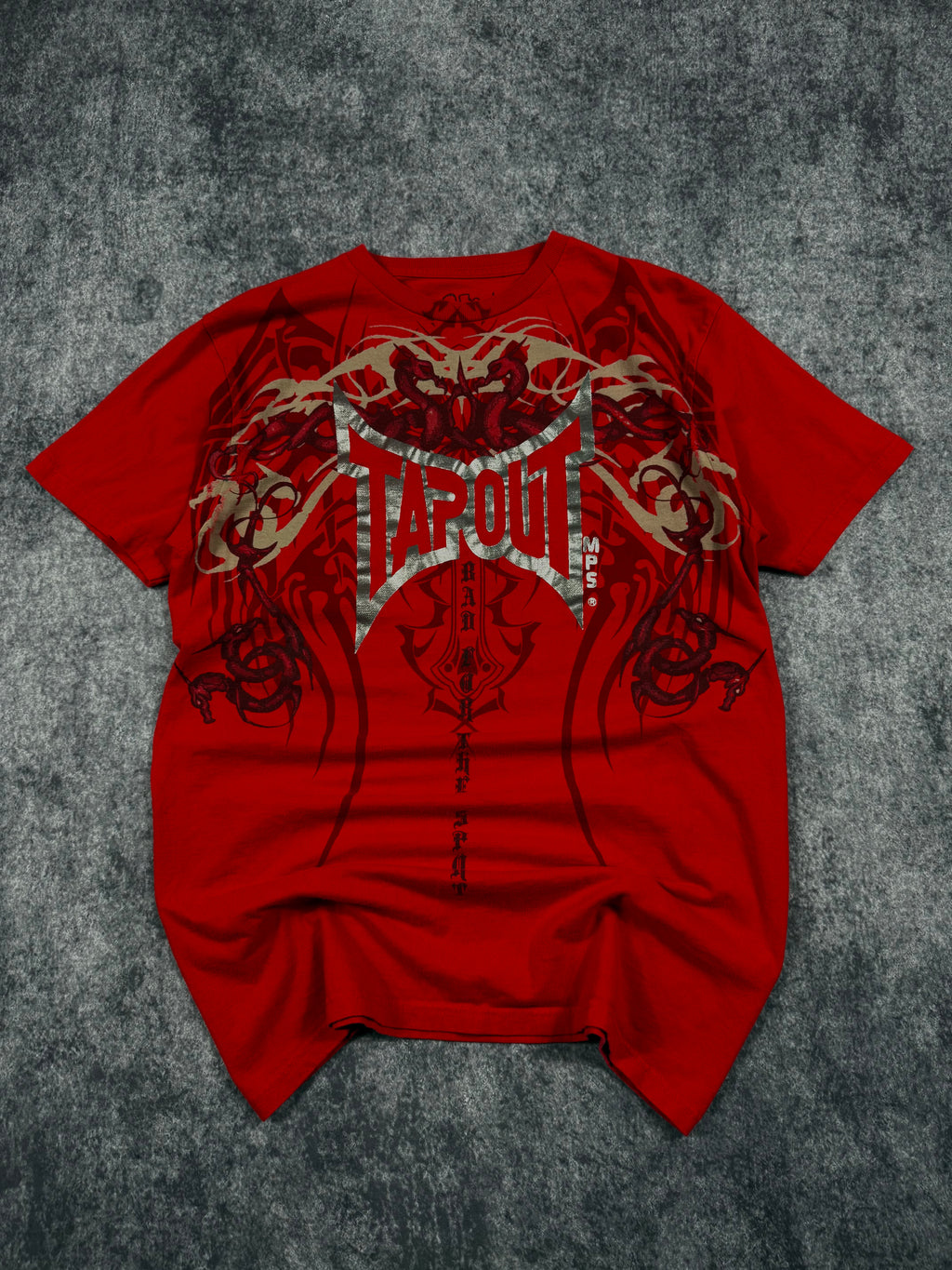 (rare) 2000s tapout chrome shirt (M)
