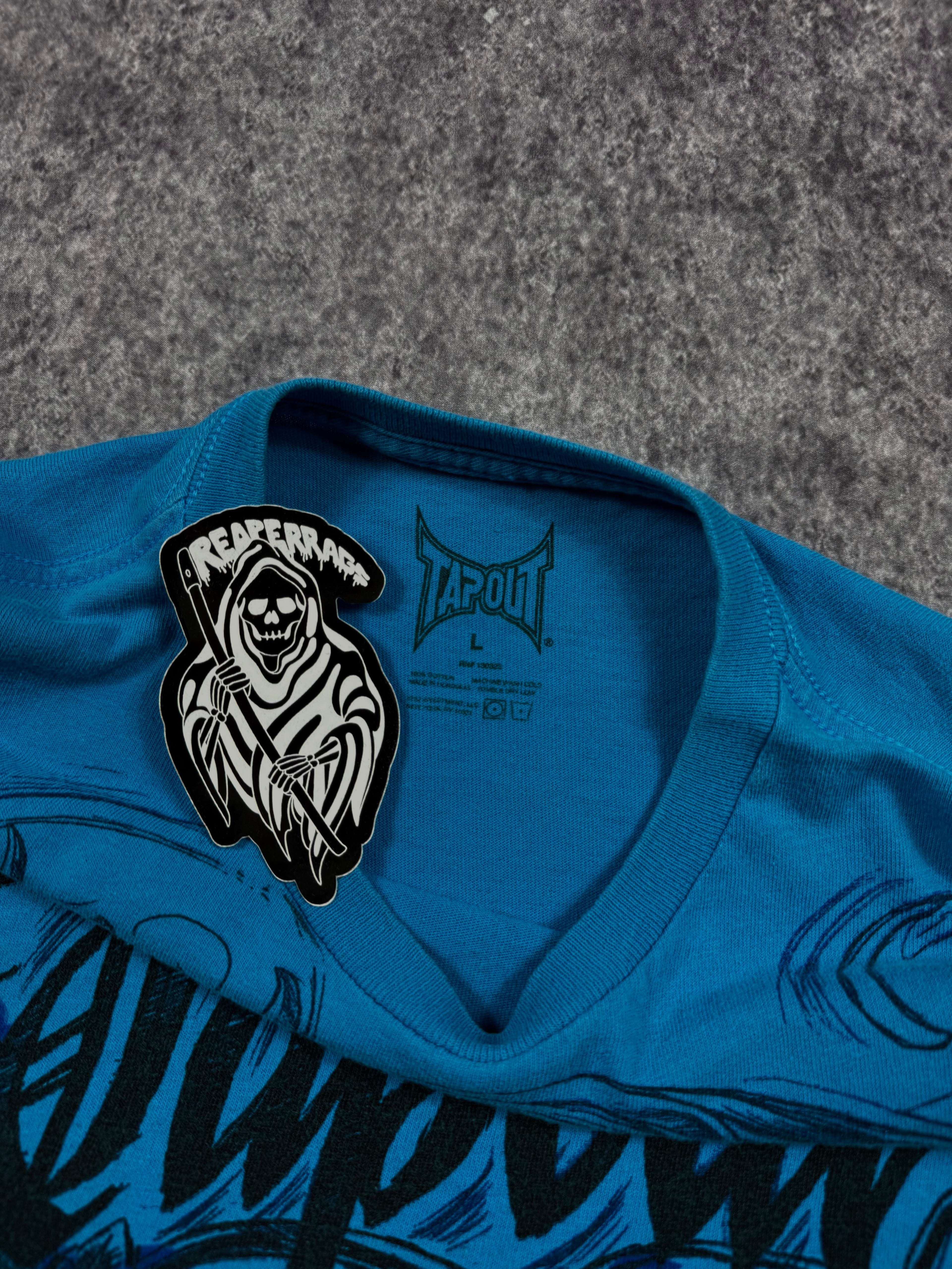 (rare) 2000s tapout shirt (L)