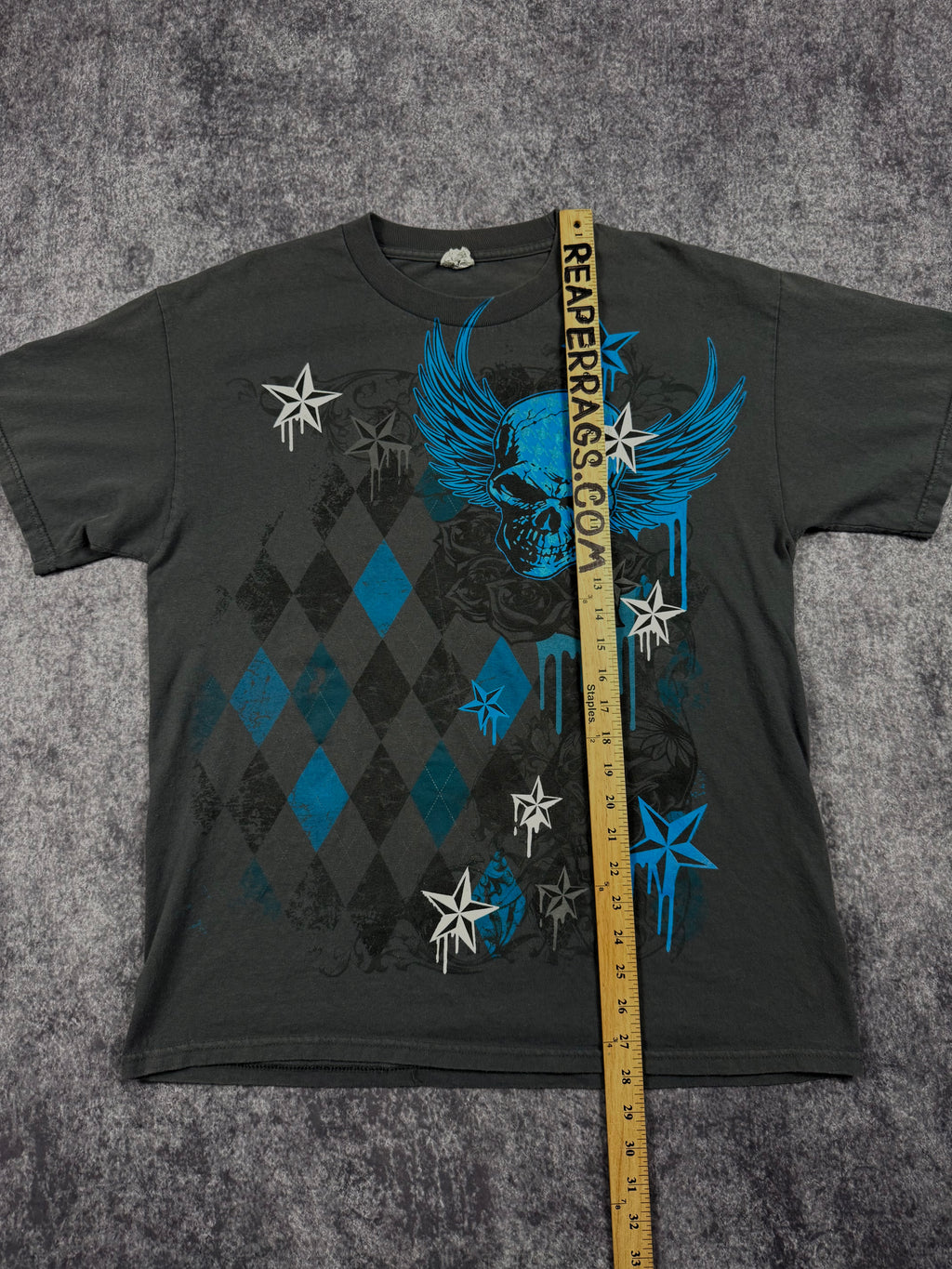 2000s winged skull shirt (L)