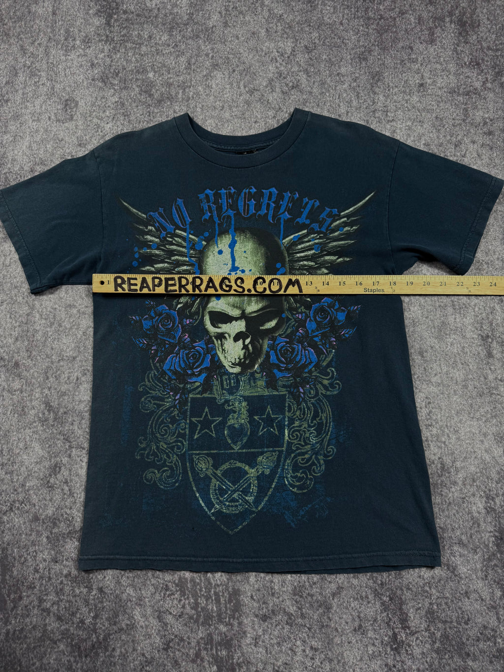2000s no regrets shirt (S)