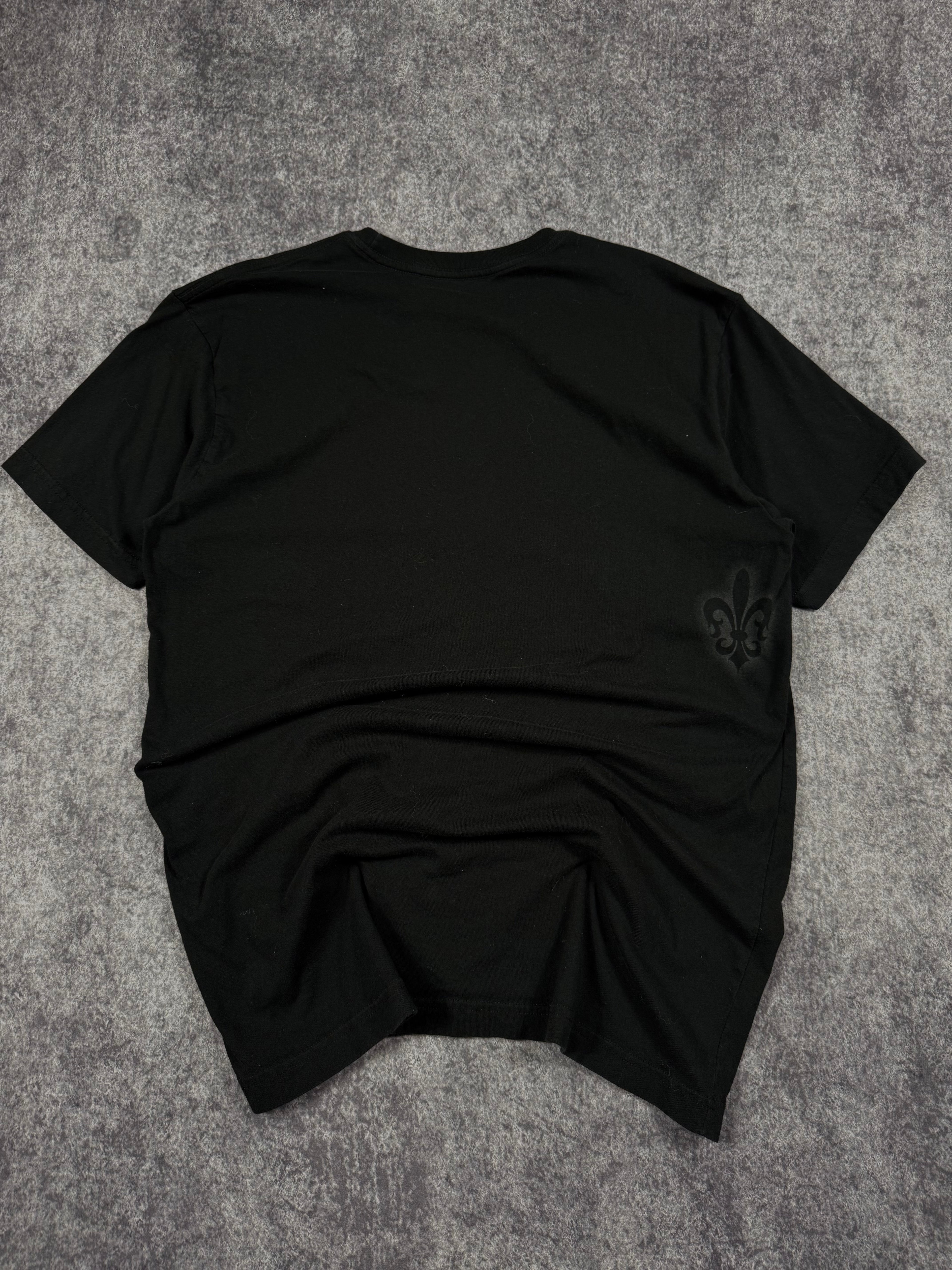 (rare) 2000s xtreme couture shirt (L)