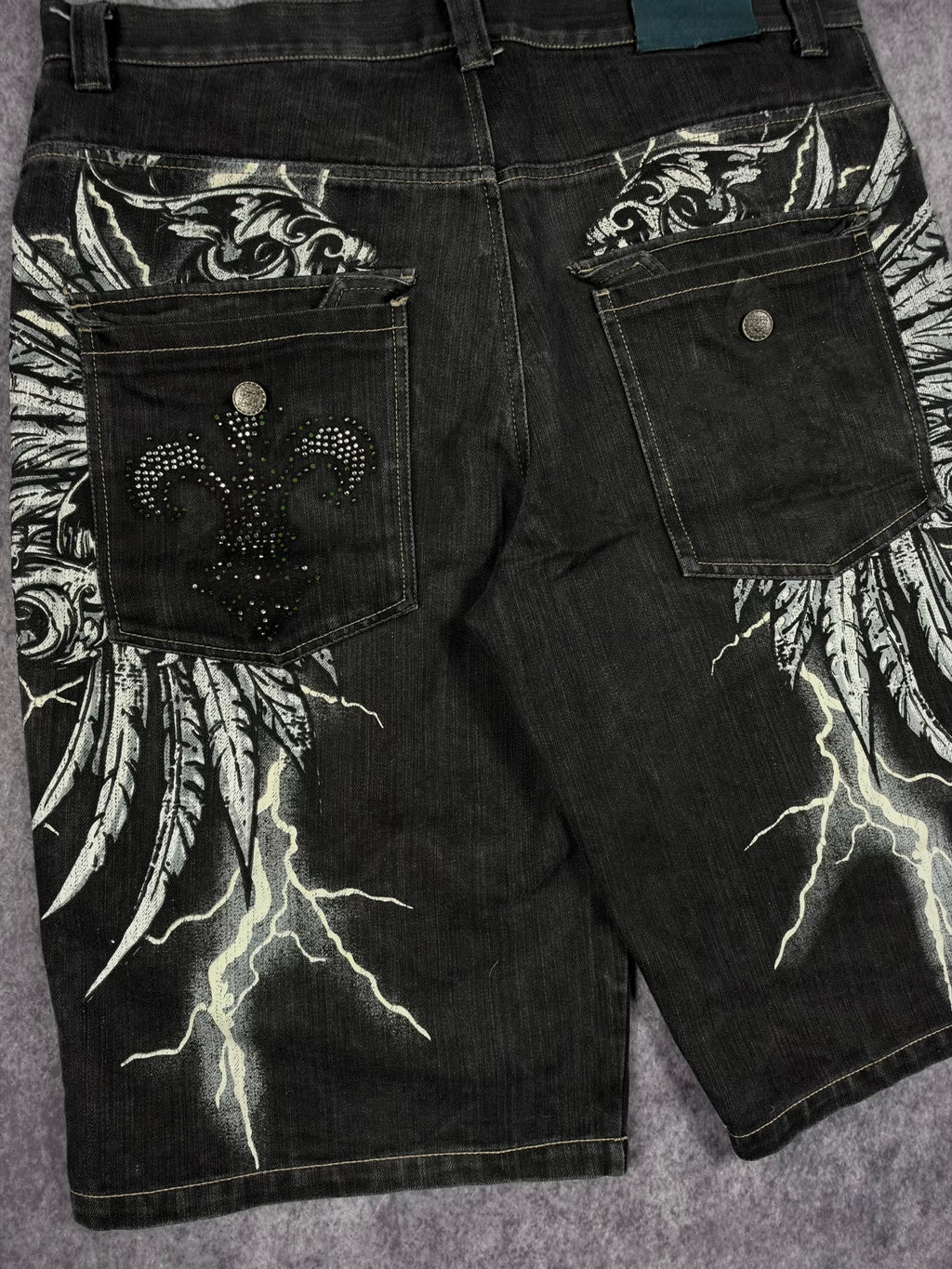 (GRAIL) 2000s RHINESTONE RAW BLUE JORTS (40)