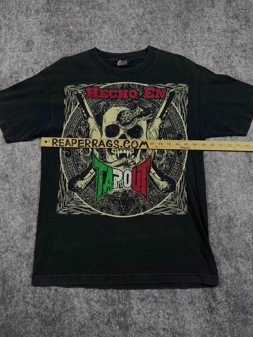 2000s tapout shirt (S)