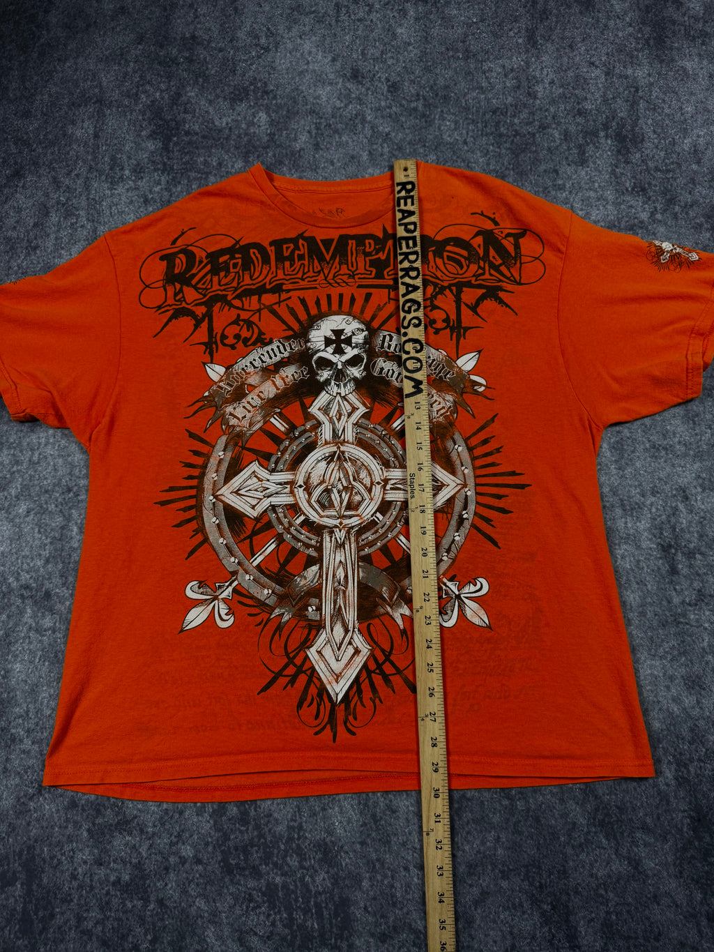 (rare) 2000s redemption shirt (XL)
