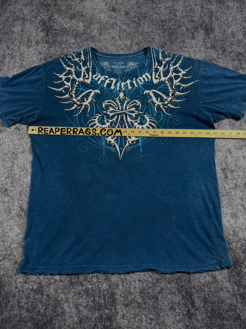 (rare) 2000s affliction shirt (XXL)