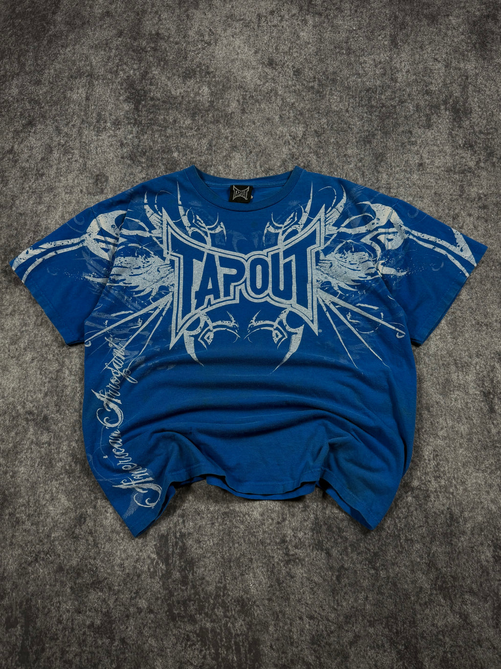 (rare) 2000s tapout shirt (L)