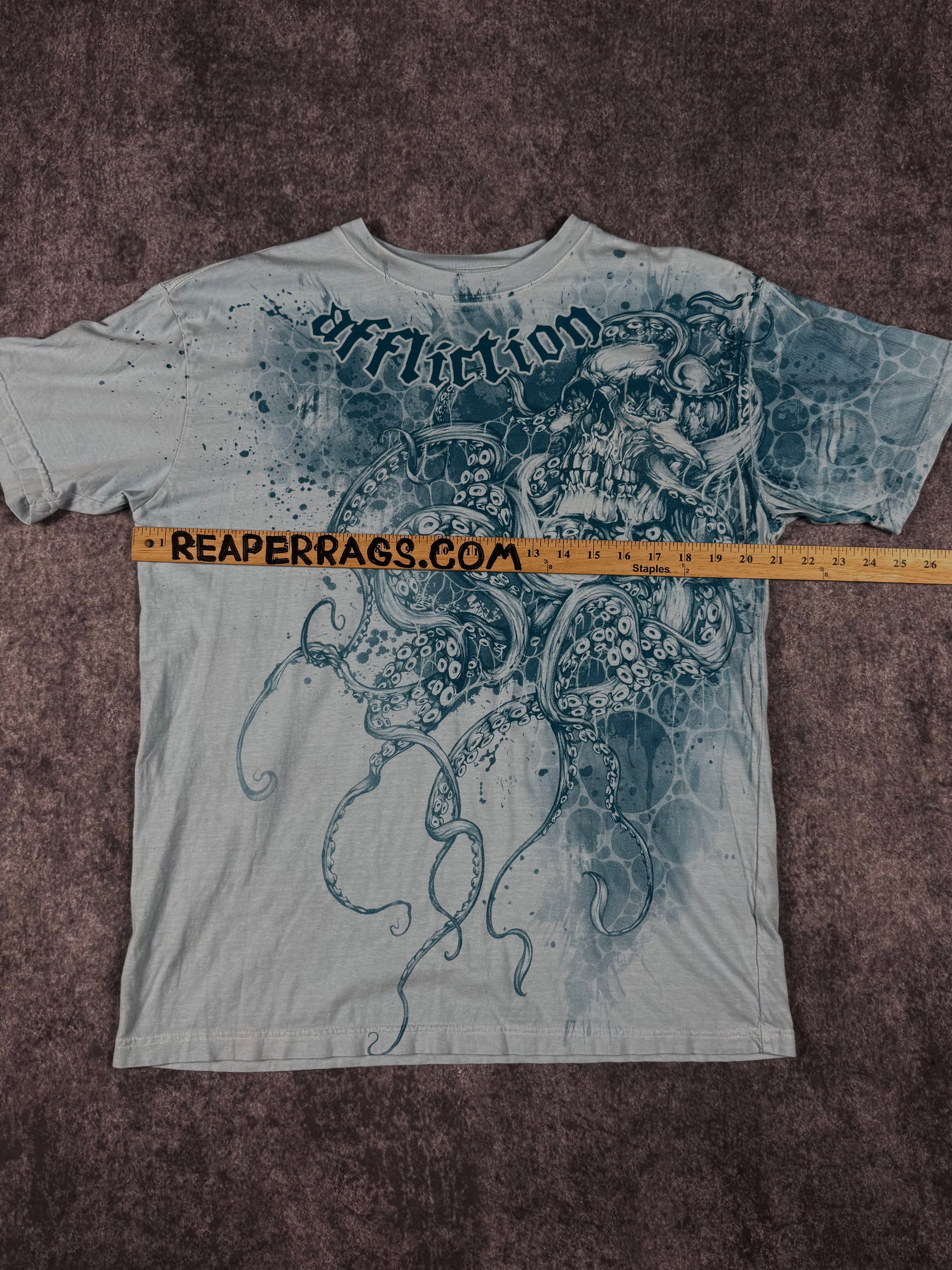 (rare) 2000s affliction shirt (L)