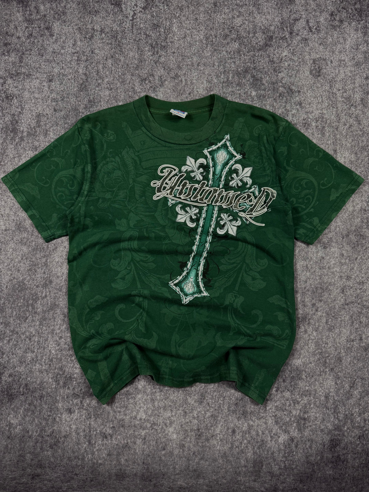 (rare) 2000s untamed chrome shirt (S)