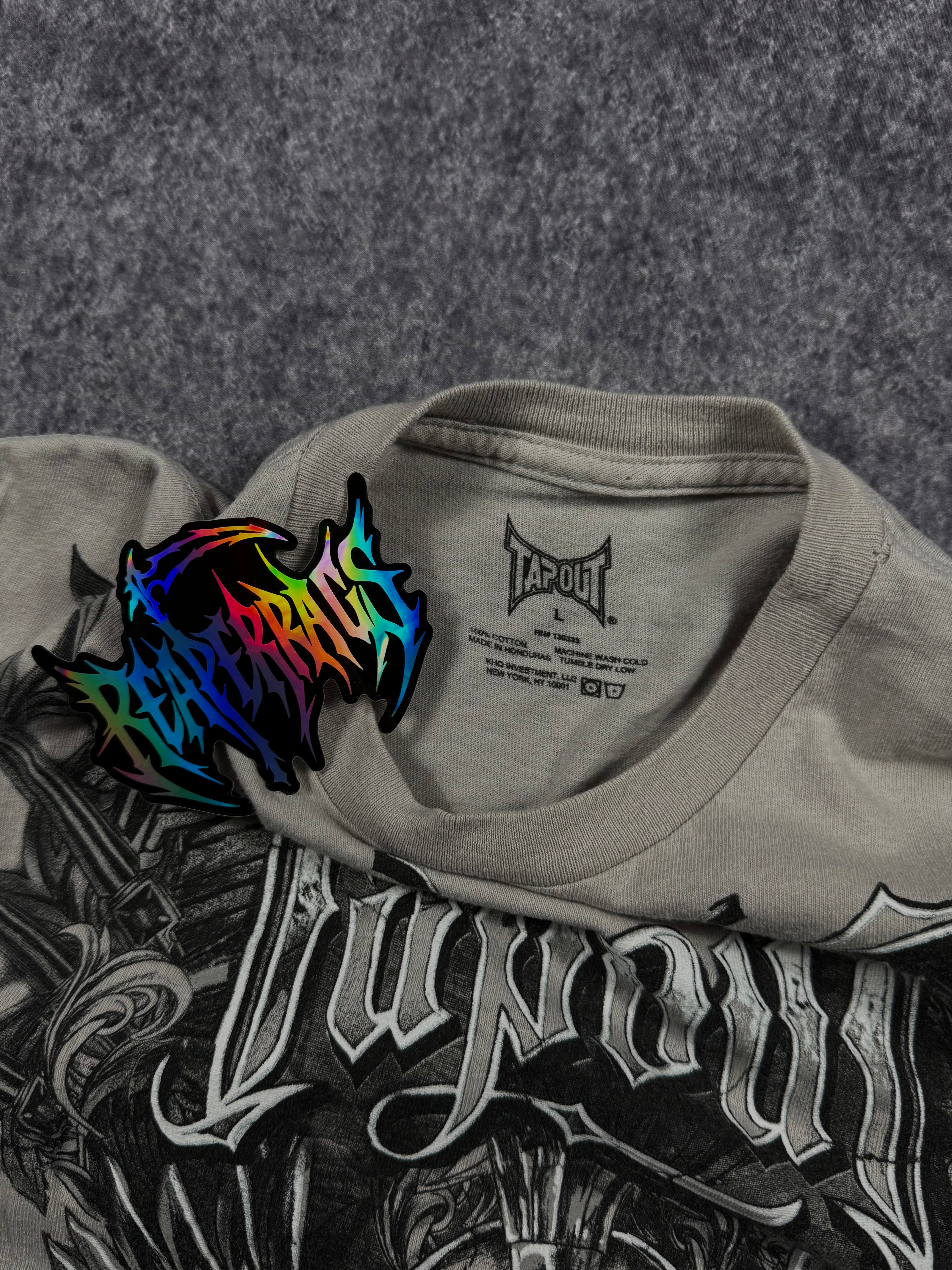 (rare) 2000s tapout shirt (L)
