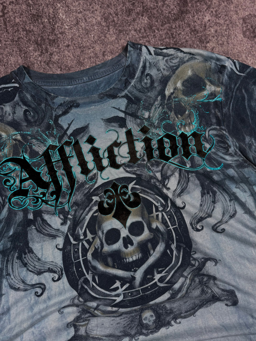 (rare) 2000s affliction chrome shirt (L)