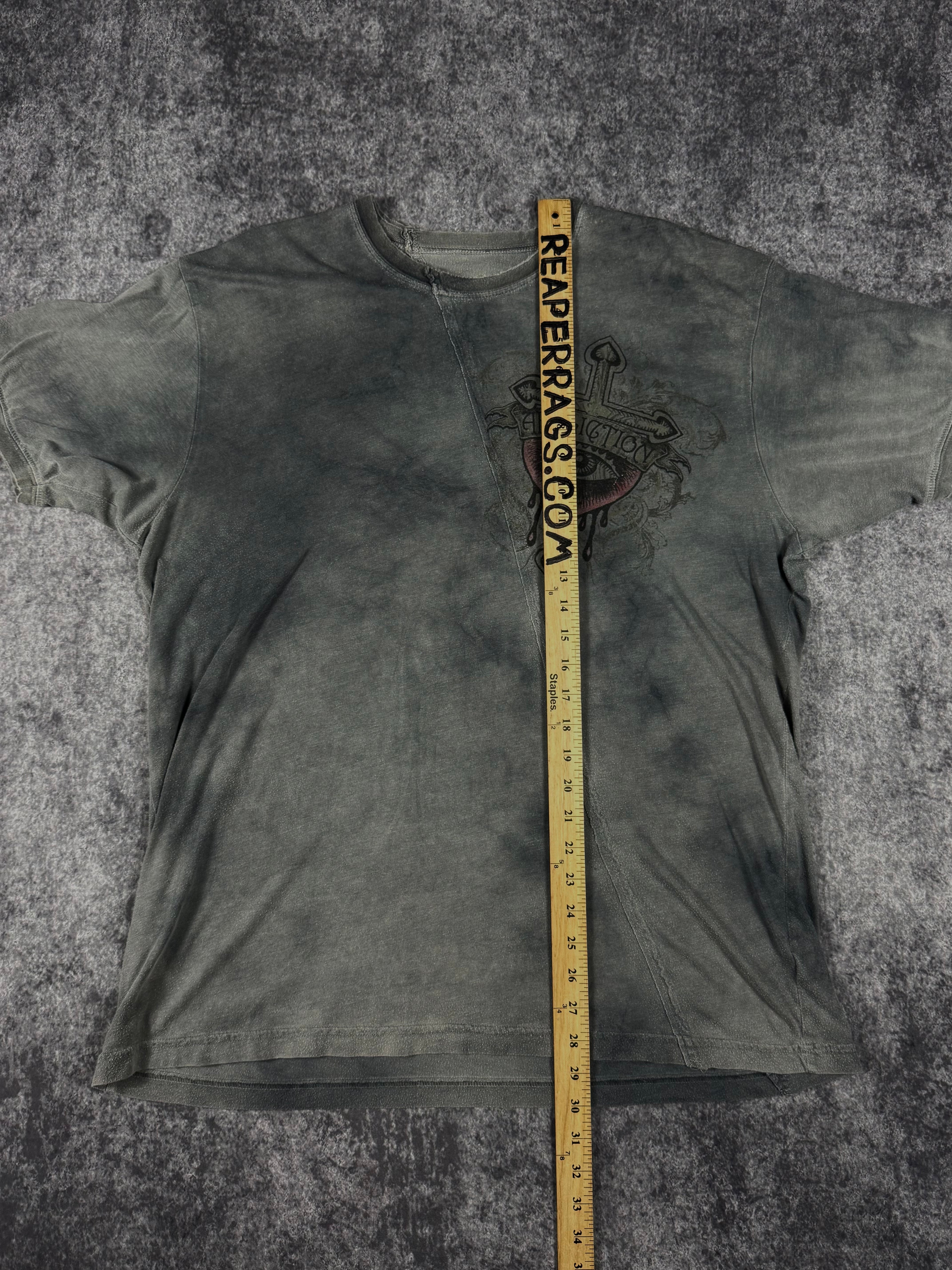 (rare) 2000s affliction shirt (L)