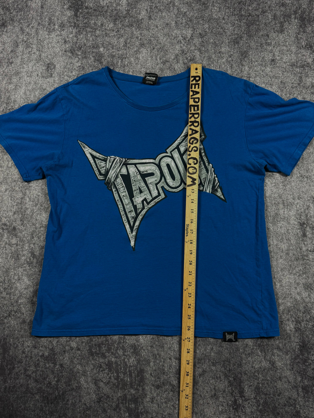2000s tapout shirt (L)