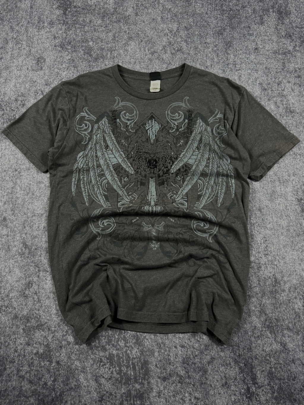 2000s winged shirt (M)