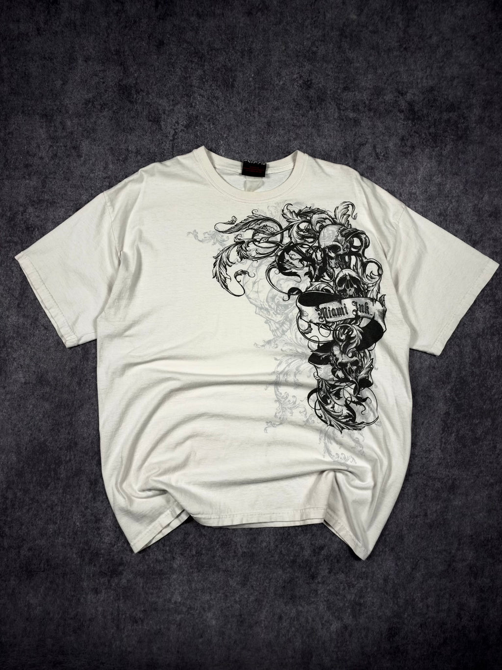 (RARE) 2000s MIAMI INK SHIRT (XL)