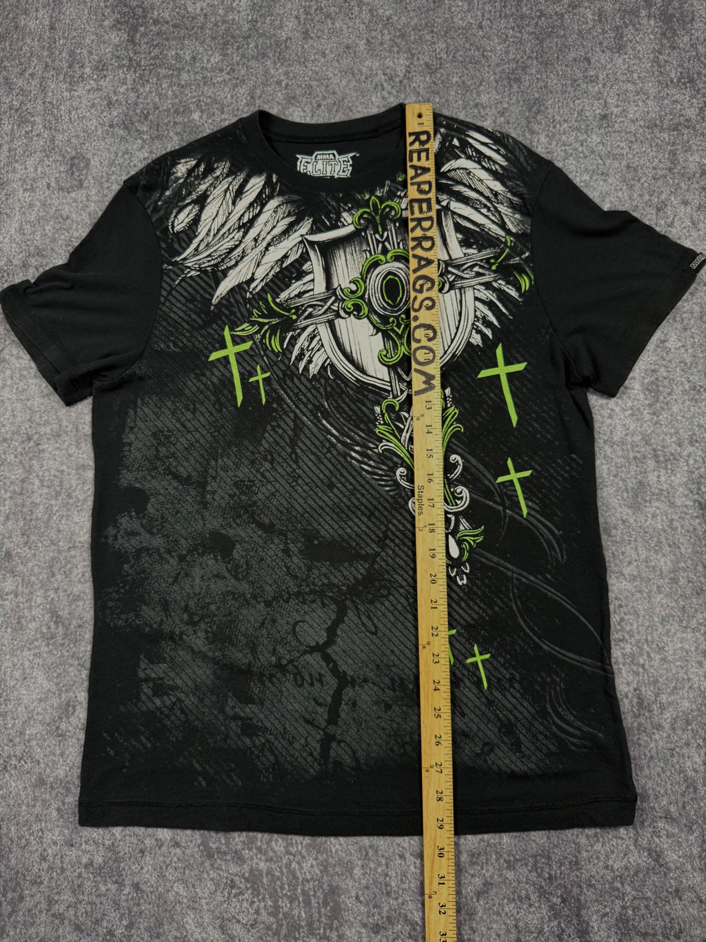 (rare) 2000s mma elite shirt (M)