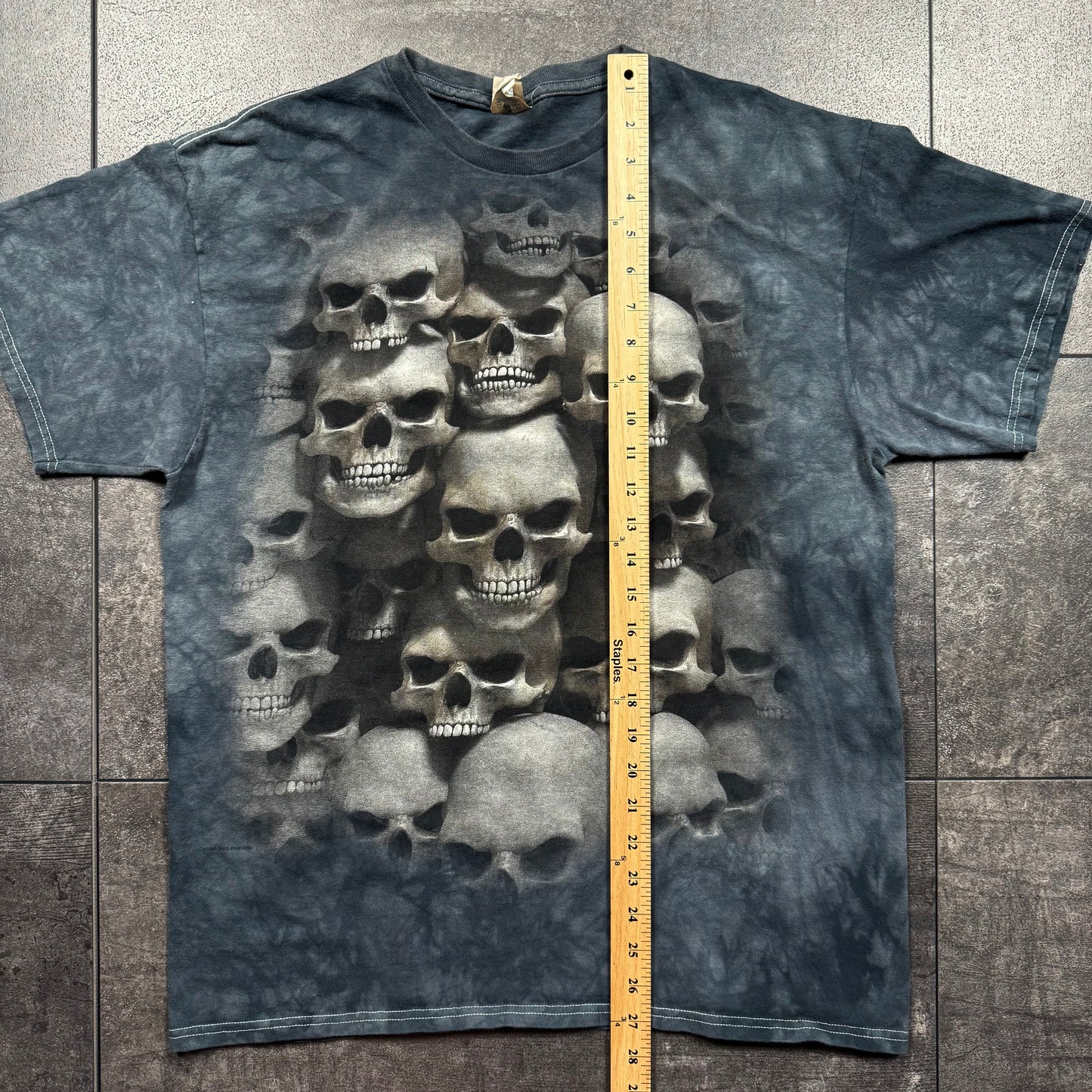 Y2K Skull Tshirt (M)