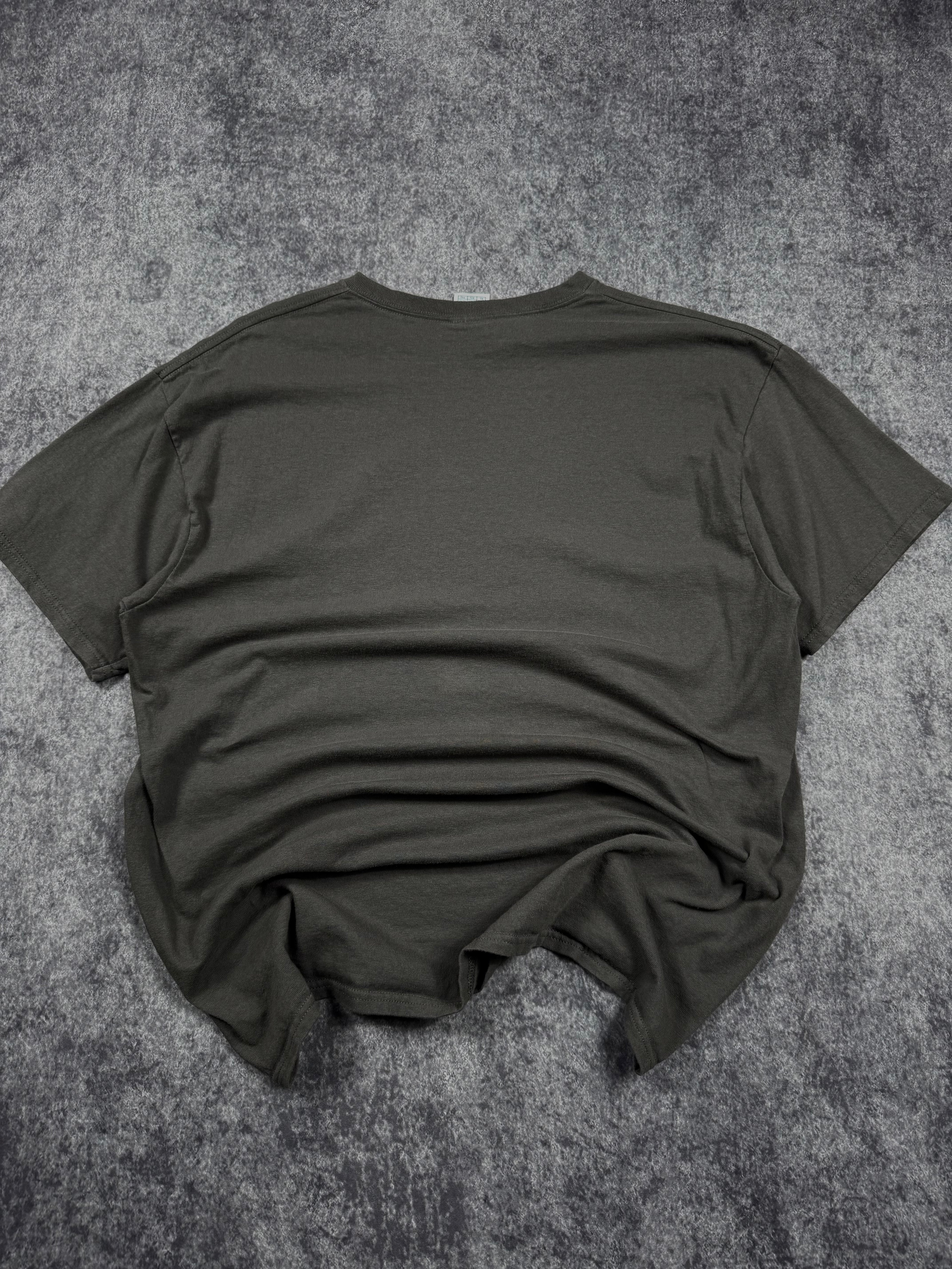 2000s tribal skull shirt (L)