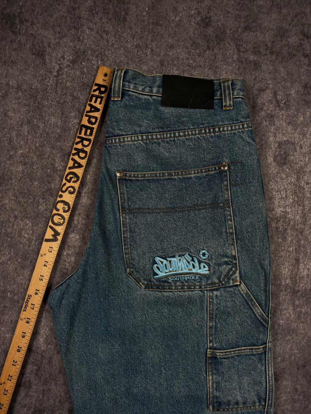 (GRAIL) 2000s EMBROIDERED SOUTHPOLE JEANS (36x29)
