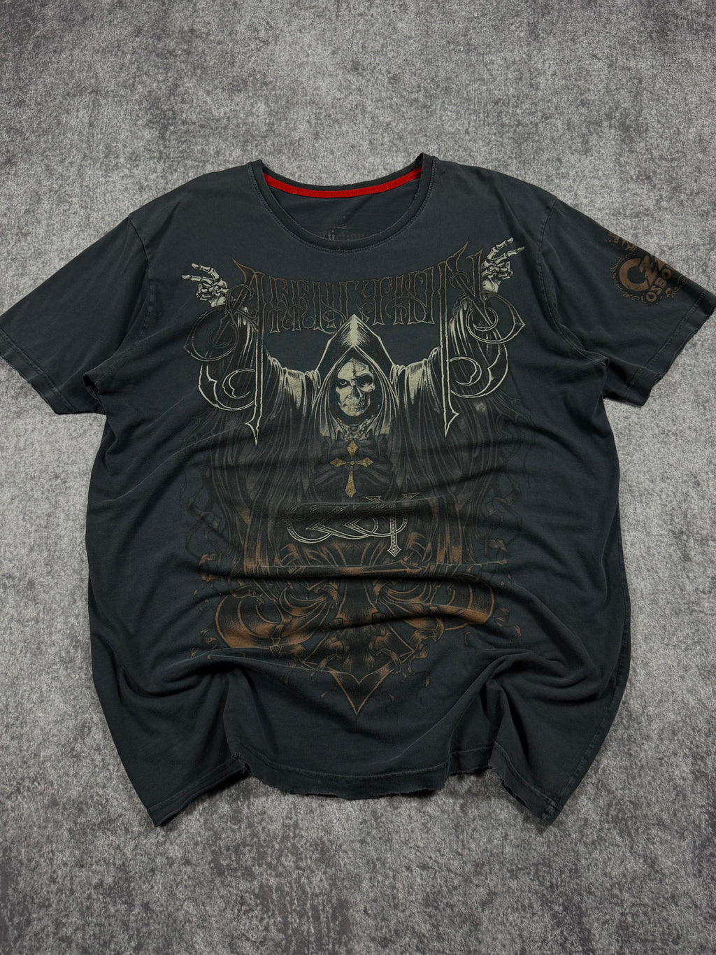 (rare) 2000s affliction x ozzy osborne shirt (XL)