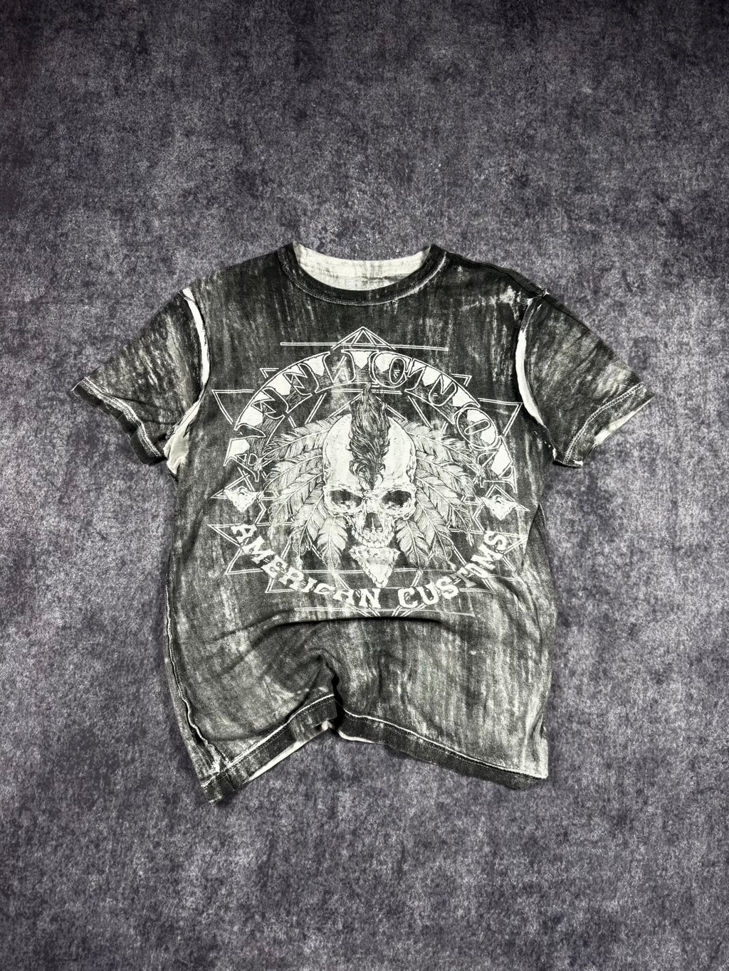 (RARE) 2000S REVERSIBLE AFFLICTION SHIRT (S)