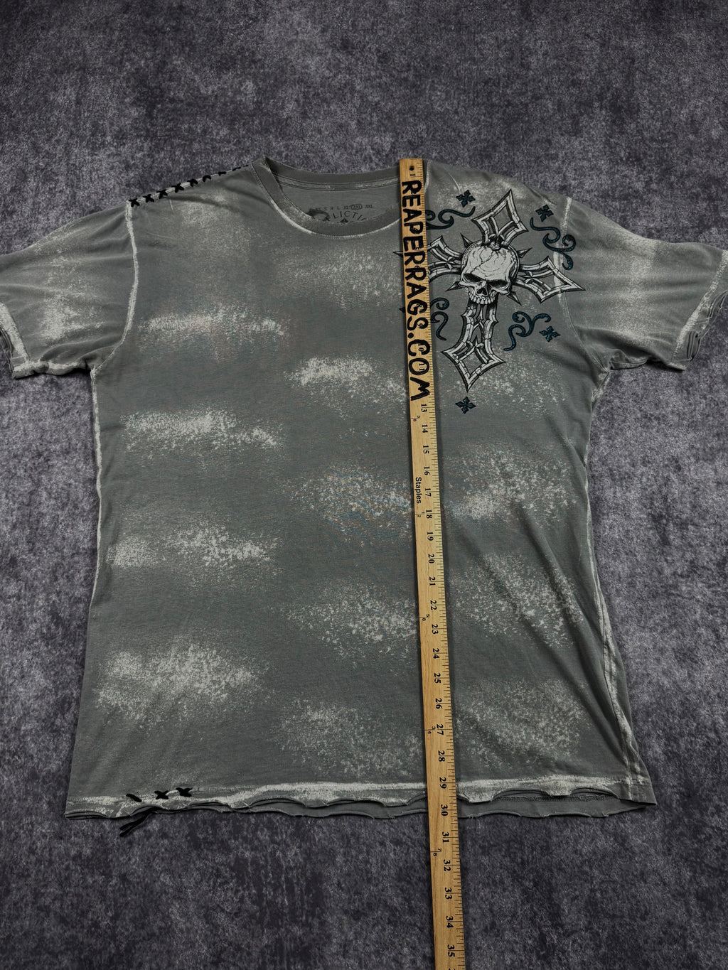 (rare) 2000s affliction chrome shirt (XL)