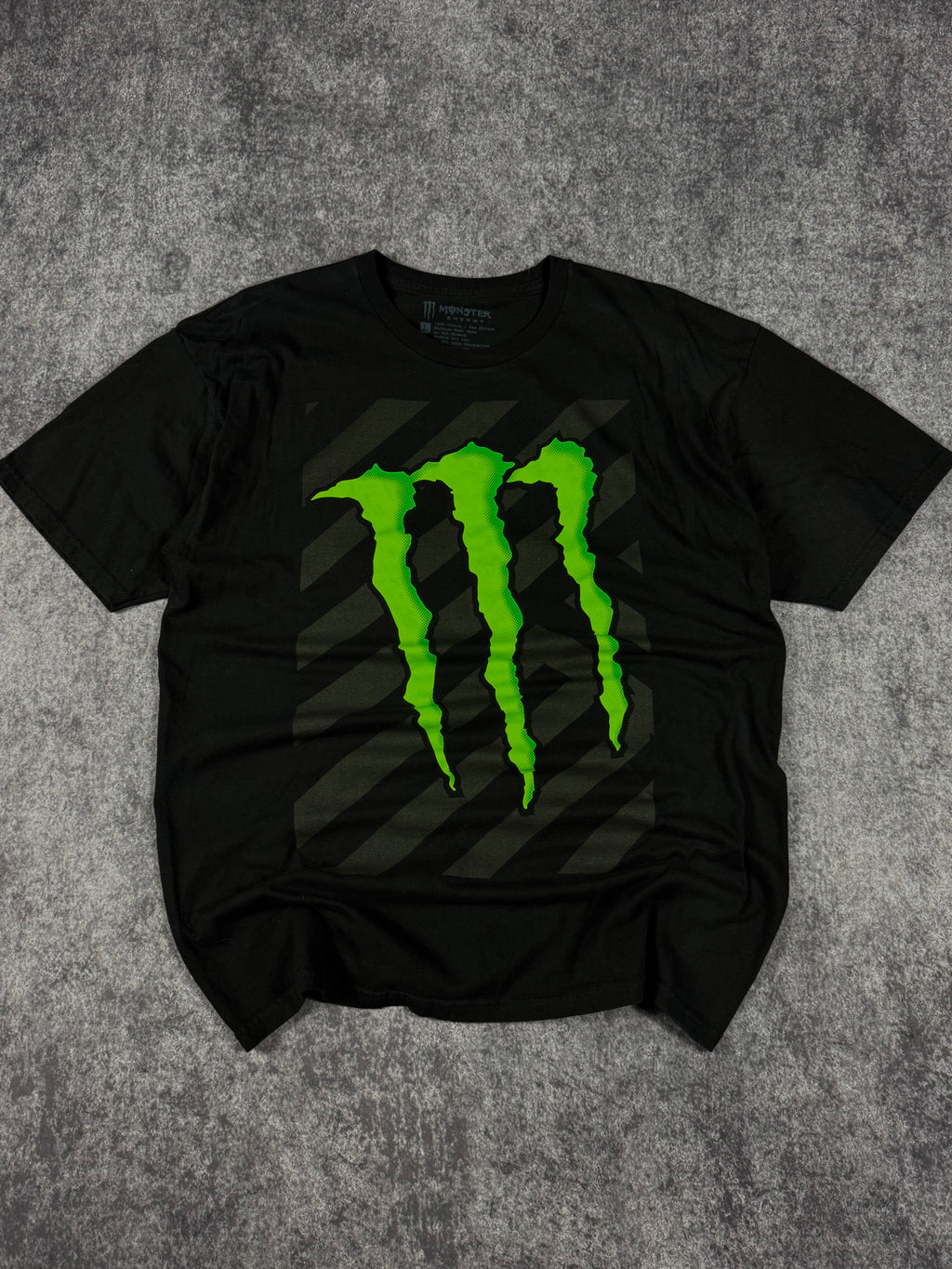 (rare) 2000s monster energy shirt (L)