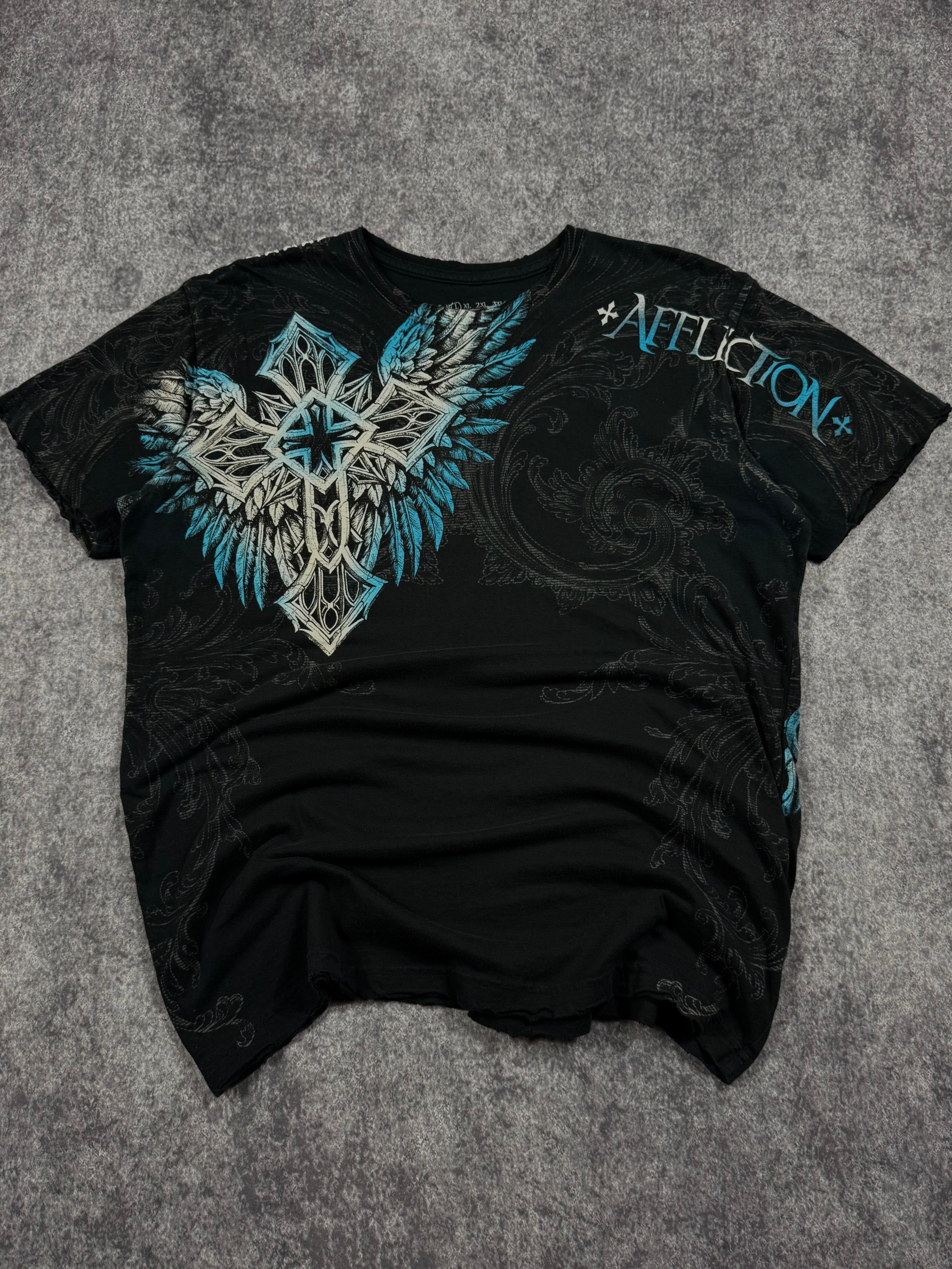 (rare) 2000s affliction shirt (L)