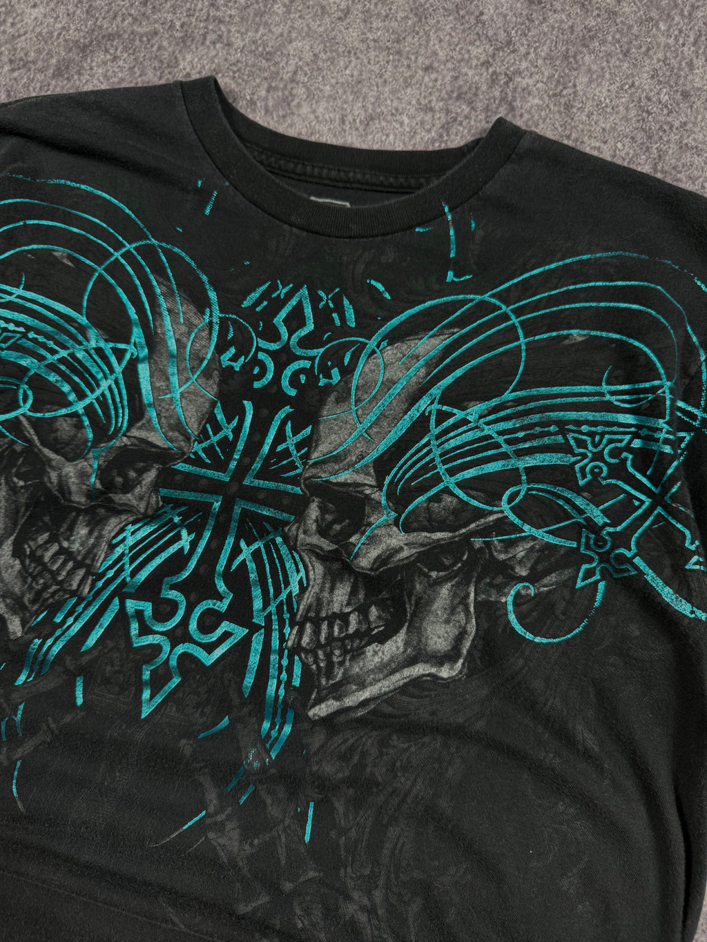 (rare) 2000s mma elite chrome shirt (S)