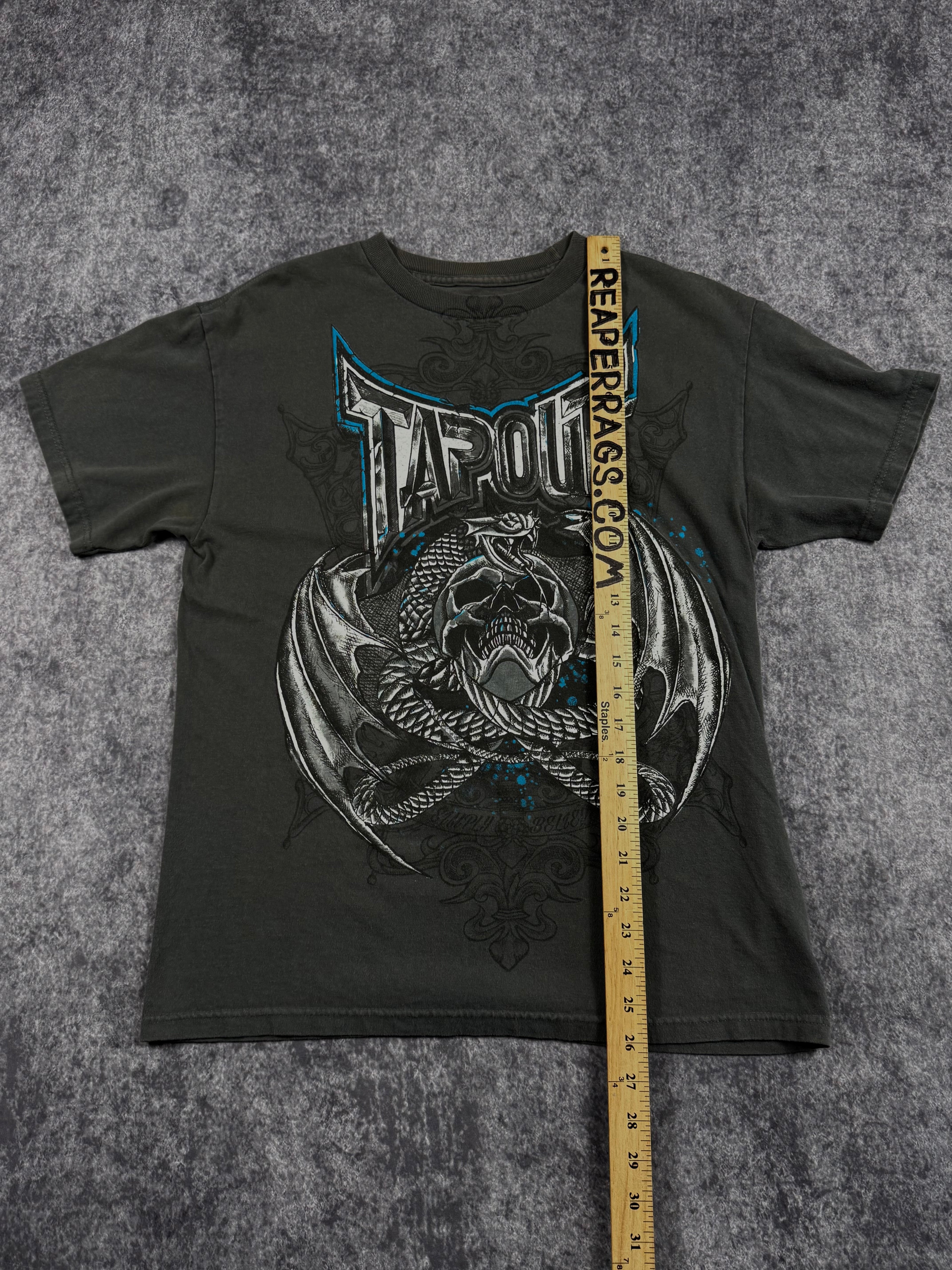 (rare) 2000s tapout shirt (S)