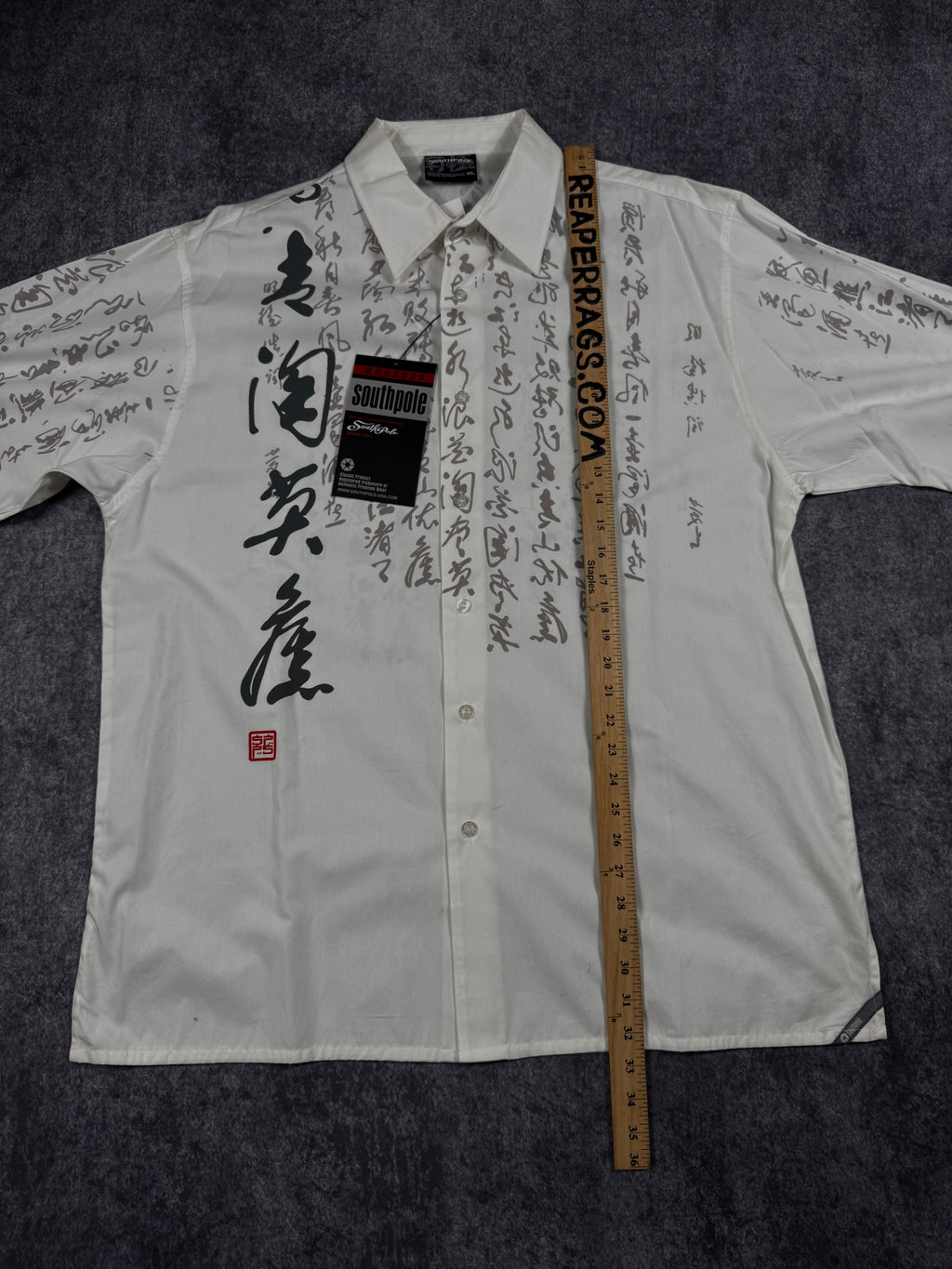 (rare) 2000s southpole button-up shirt (XL)