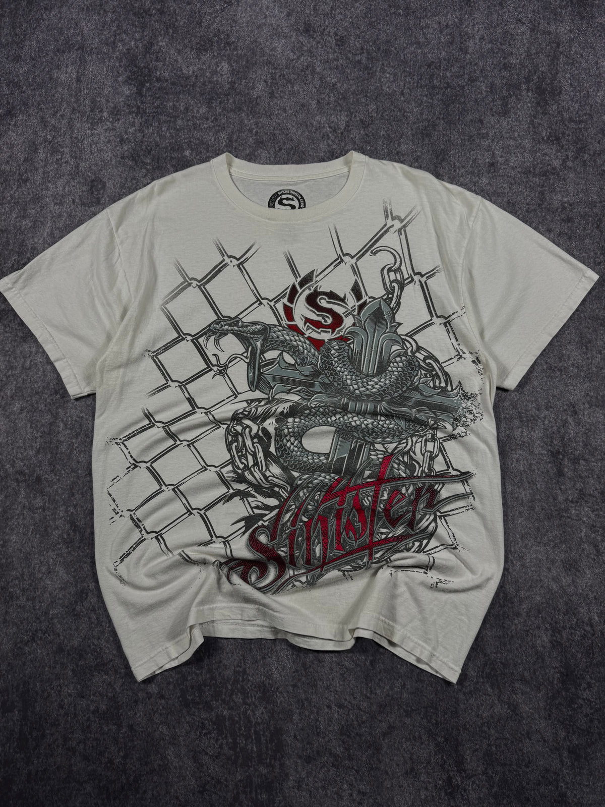 (rare) 2000s sinister shirt (L)