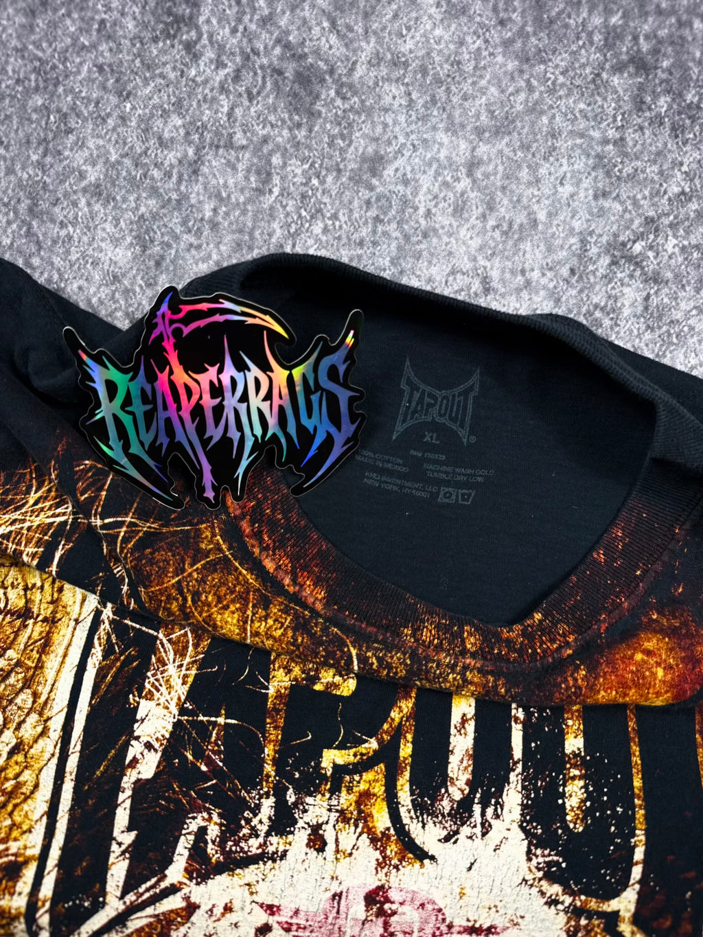 (RARE) 2000S TAPOUT SHIRT (L)