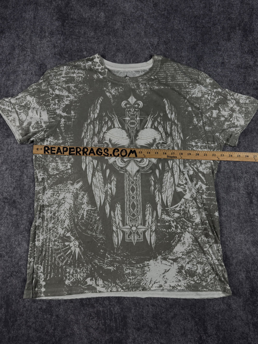 (rare) 2000s helix shirt (XL)
