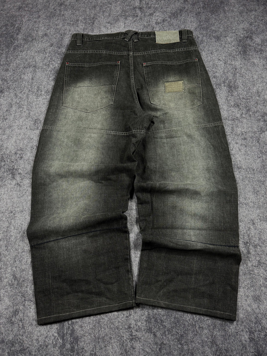 (rare) 2000s southpole jeans (36x30)
