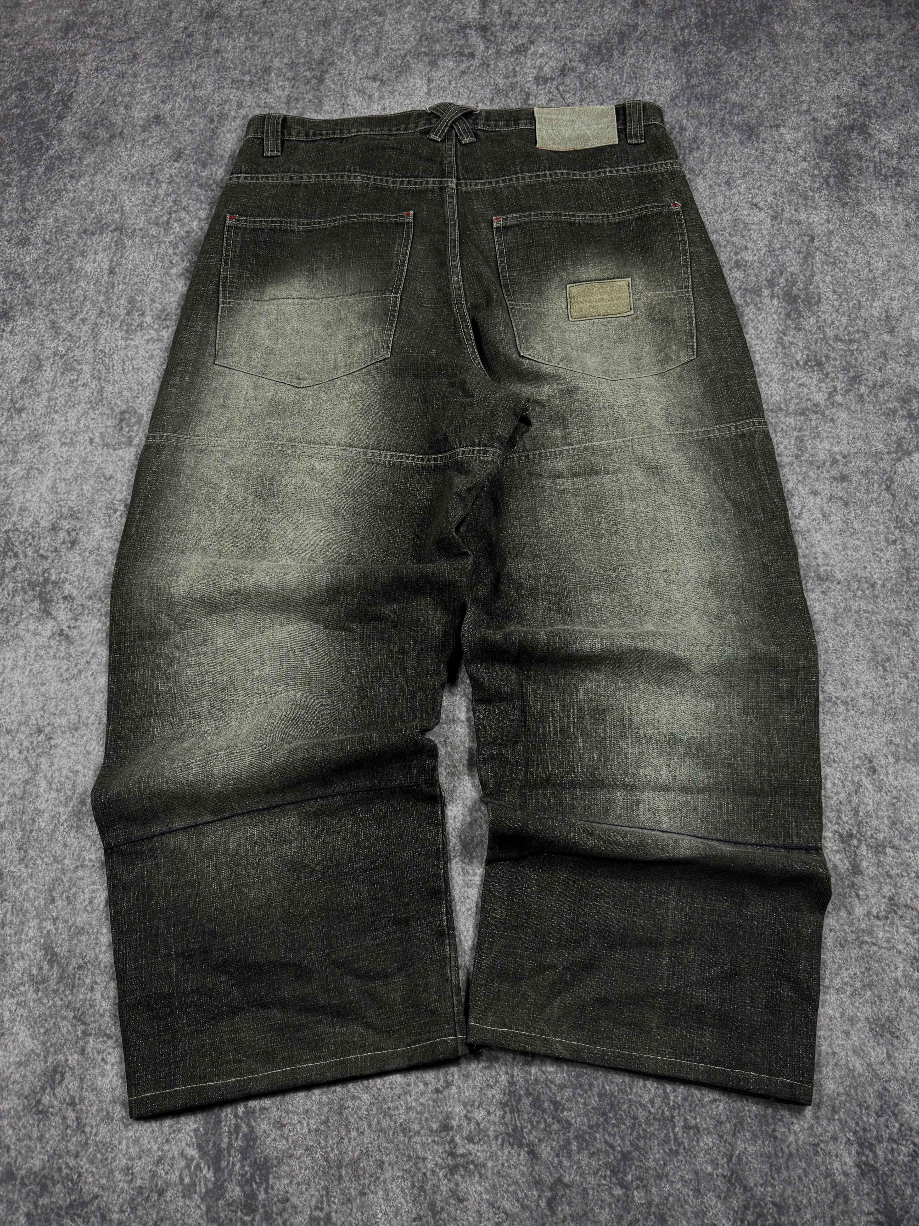 (rare) 2000s southpole jeans (36x30)